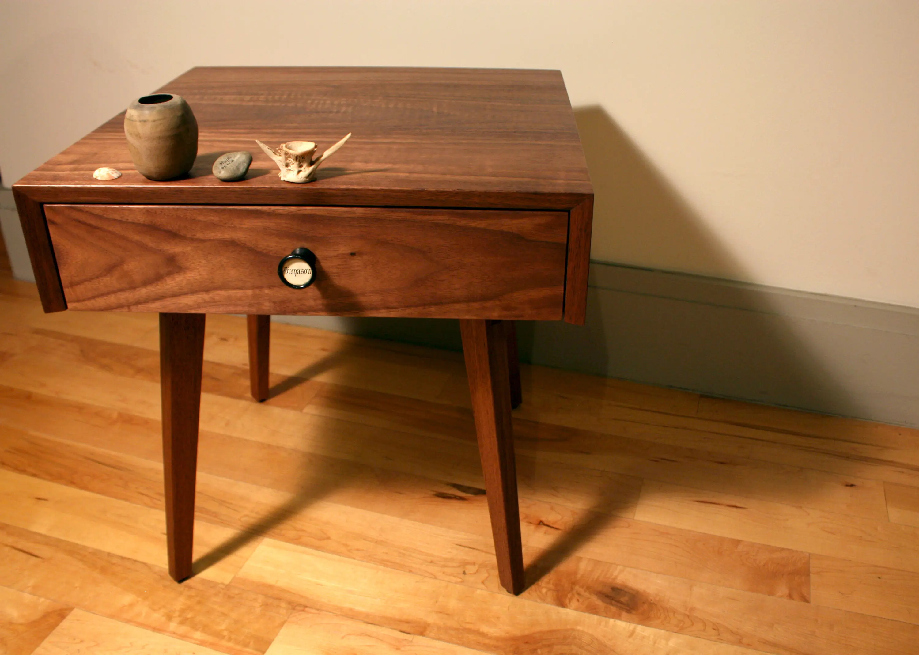 VOLK - Atlantic Side Table