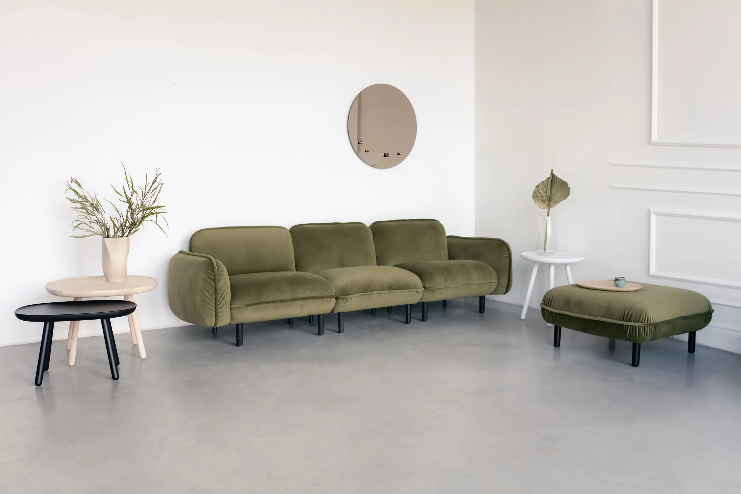 EMKO PLACE - Bean Sofa 2-seater, green Textum Avelina velour fabric