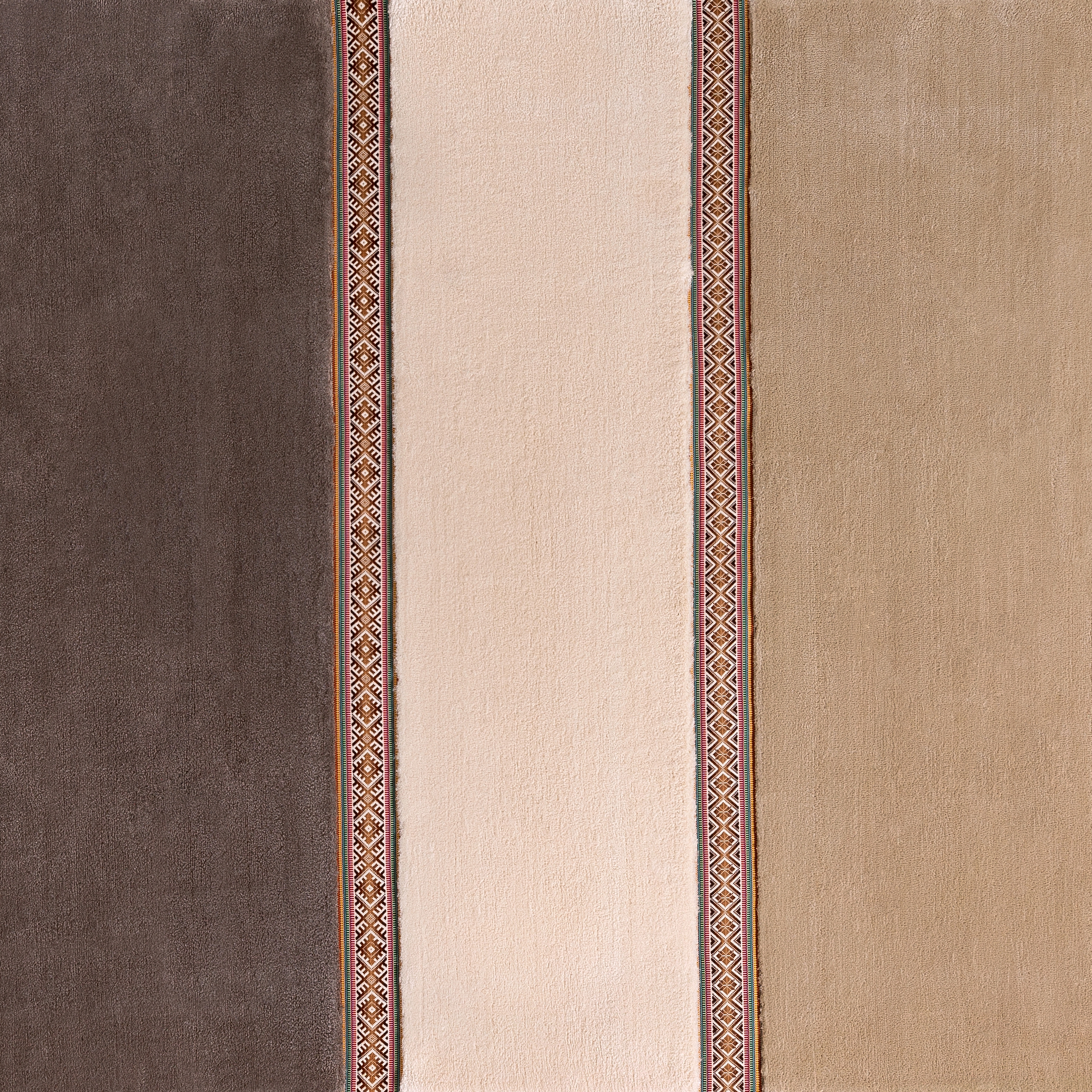 Lietuva rug, brown