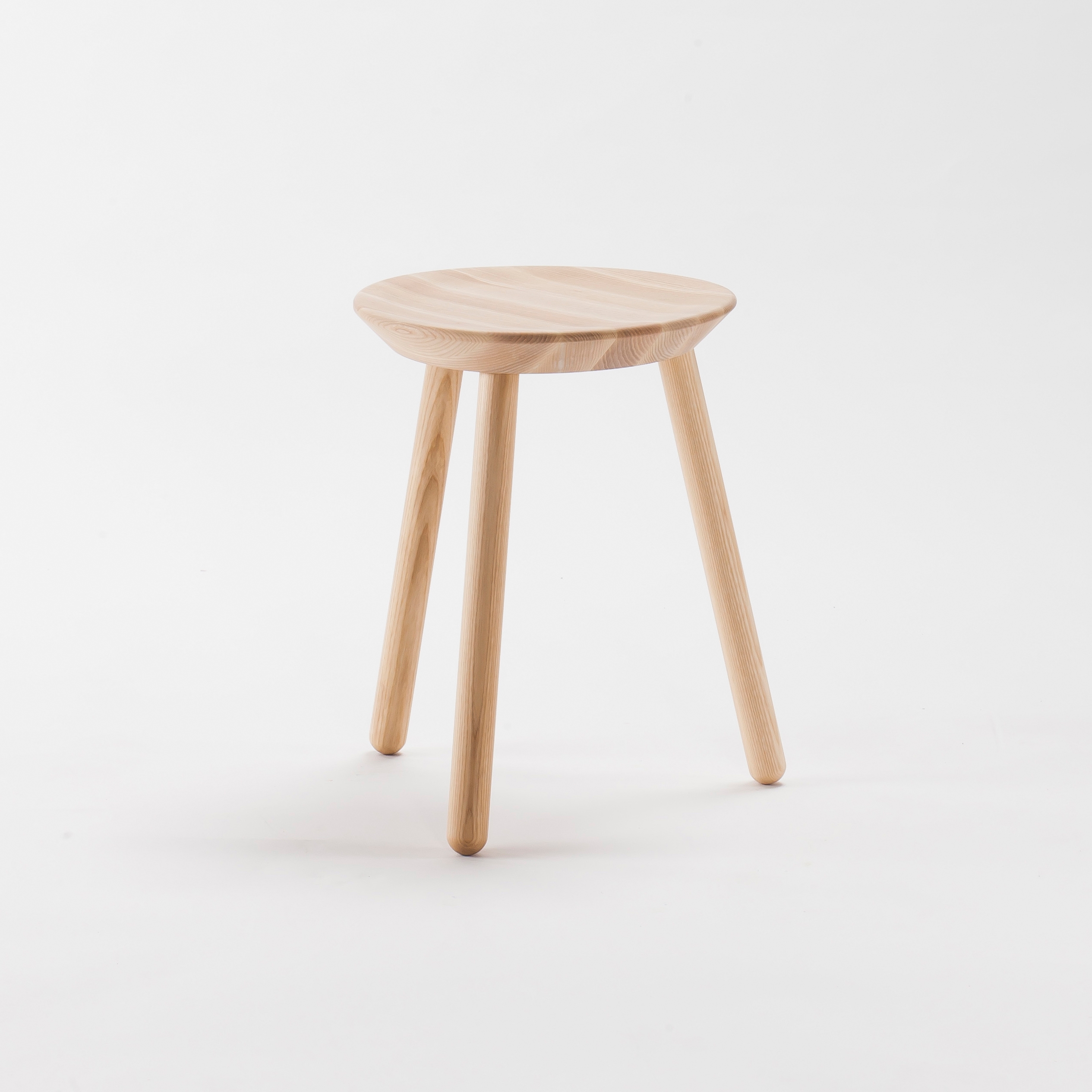 Mostra il prodotto Naïve stool del produttore EMKO PLACE