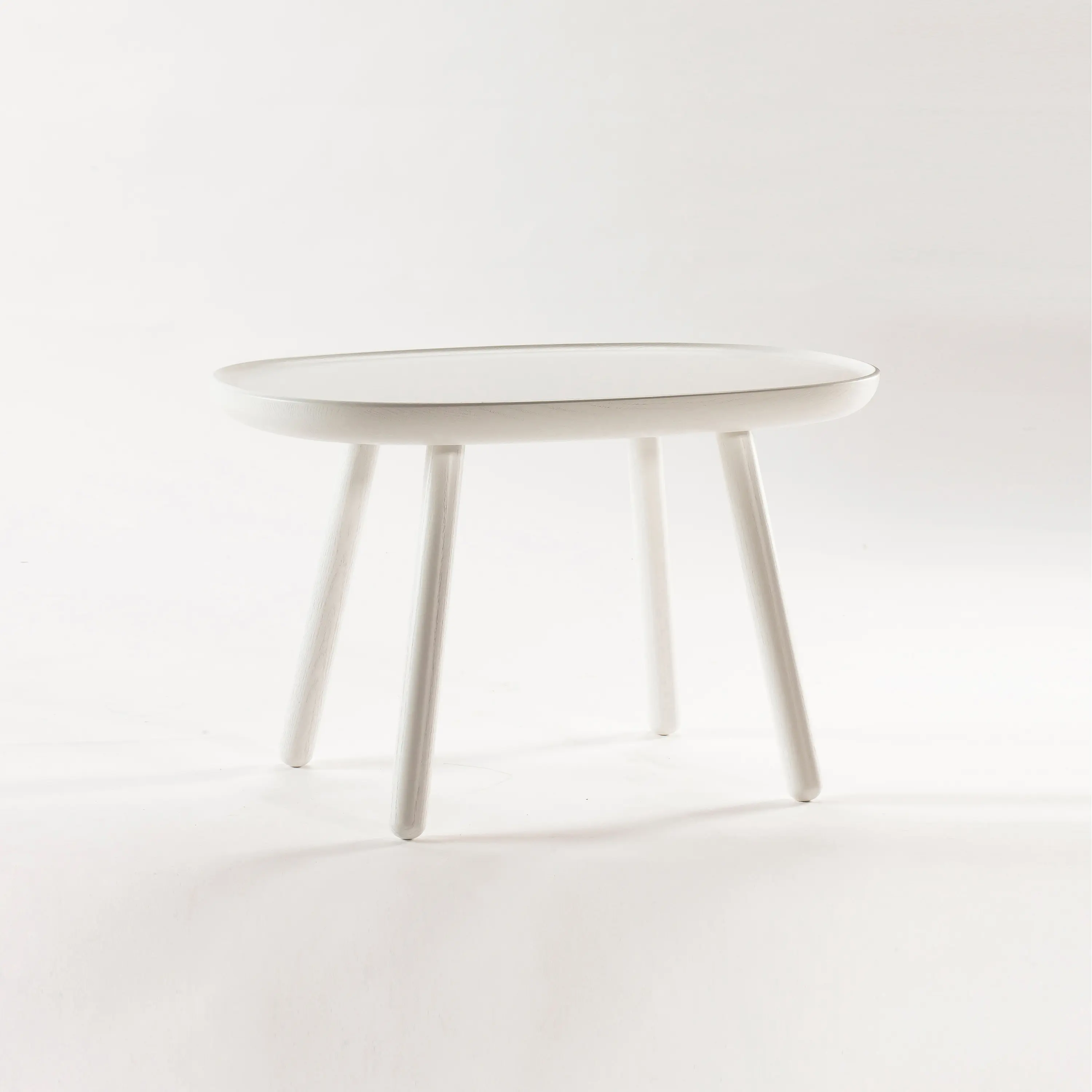 EMKO PLACE - Naïve Side Table, white