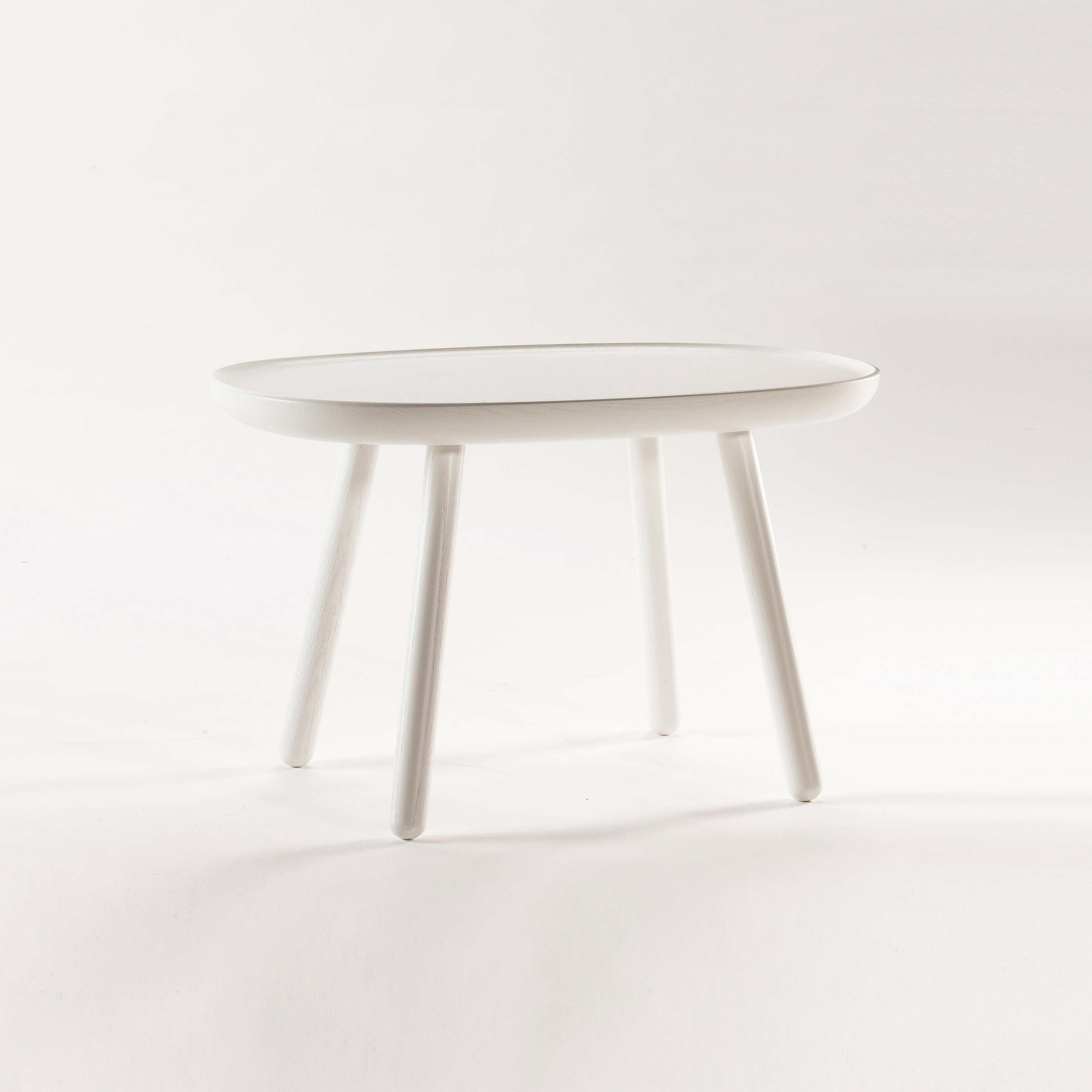 Mostra il prodotto Naïve Side Table, white del produttore EMKO PLACE