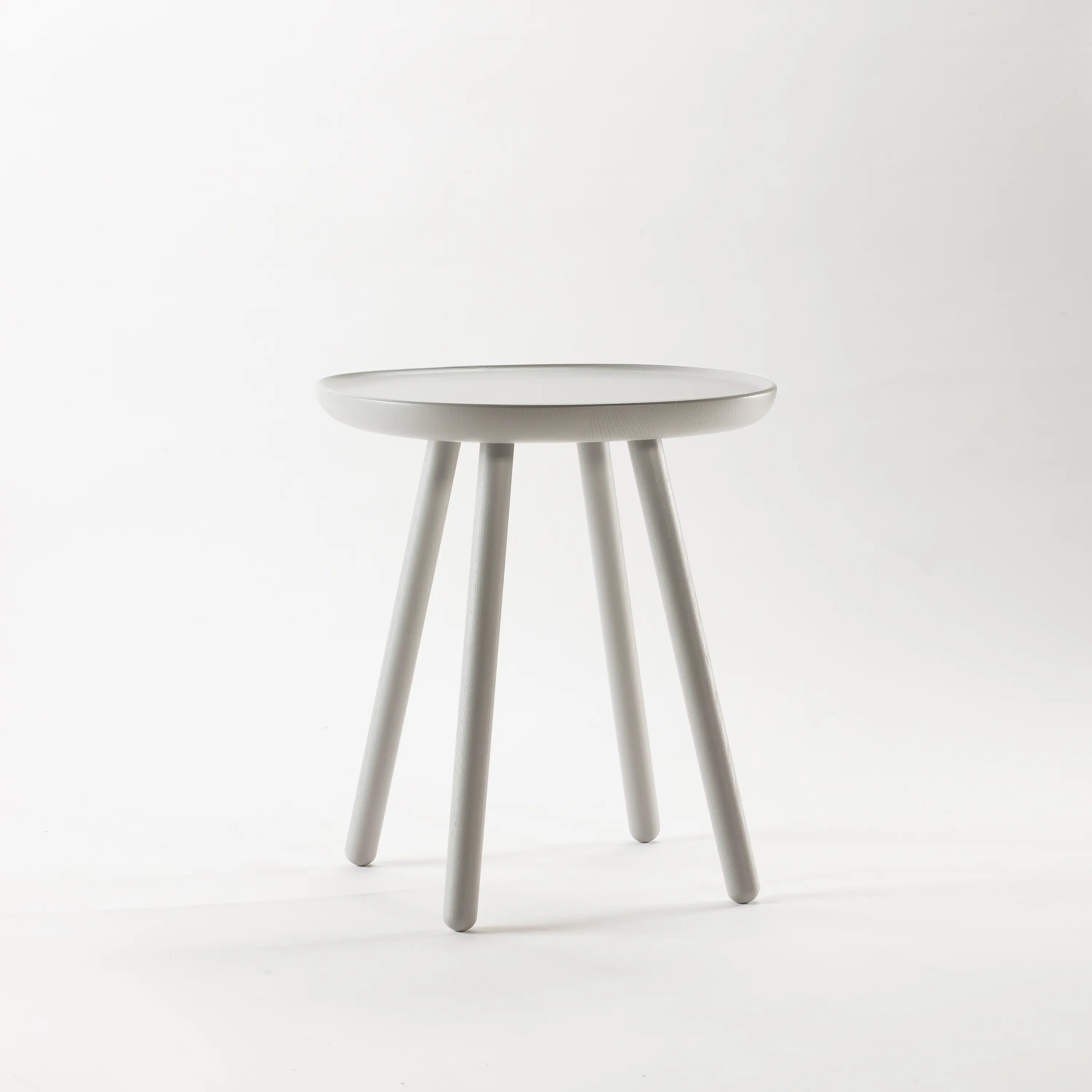 EMKO PLACE - Naïve Side Table, grey