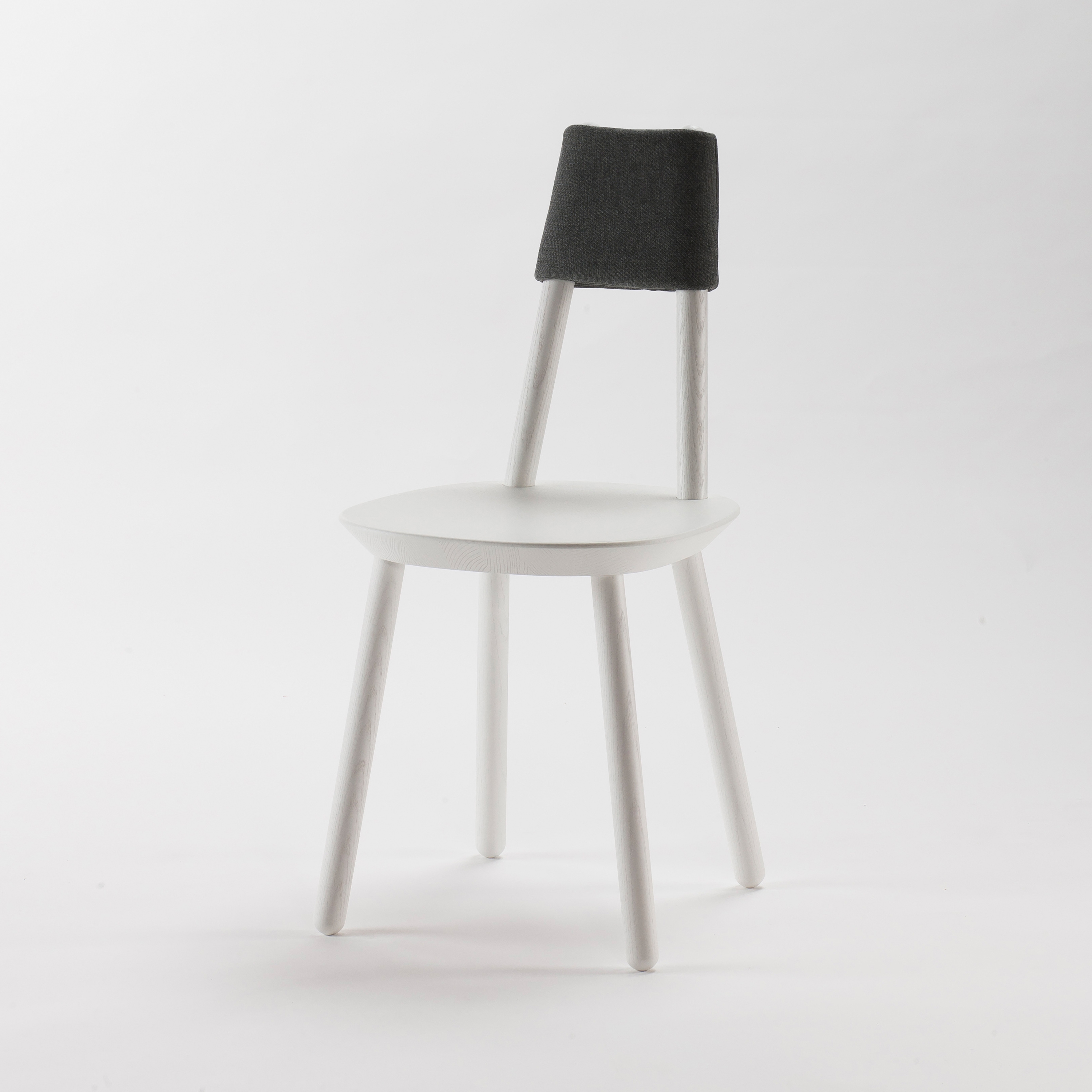 Naïve chair, white