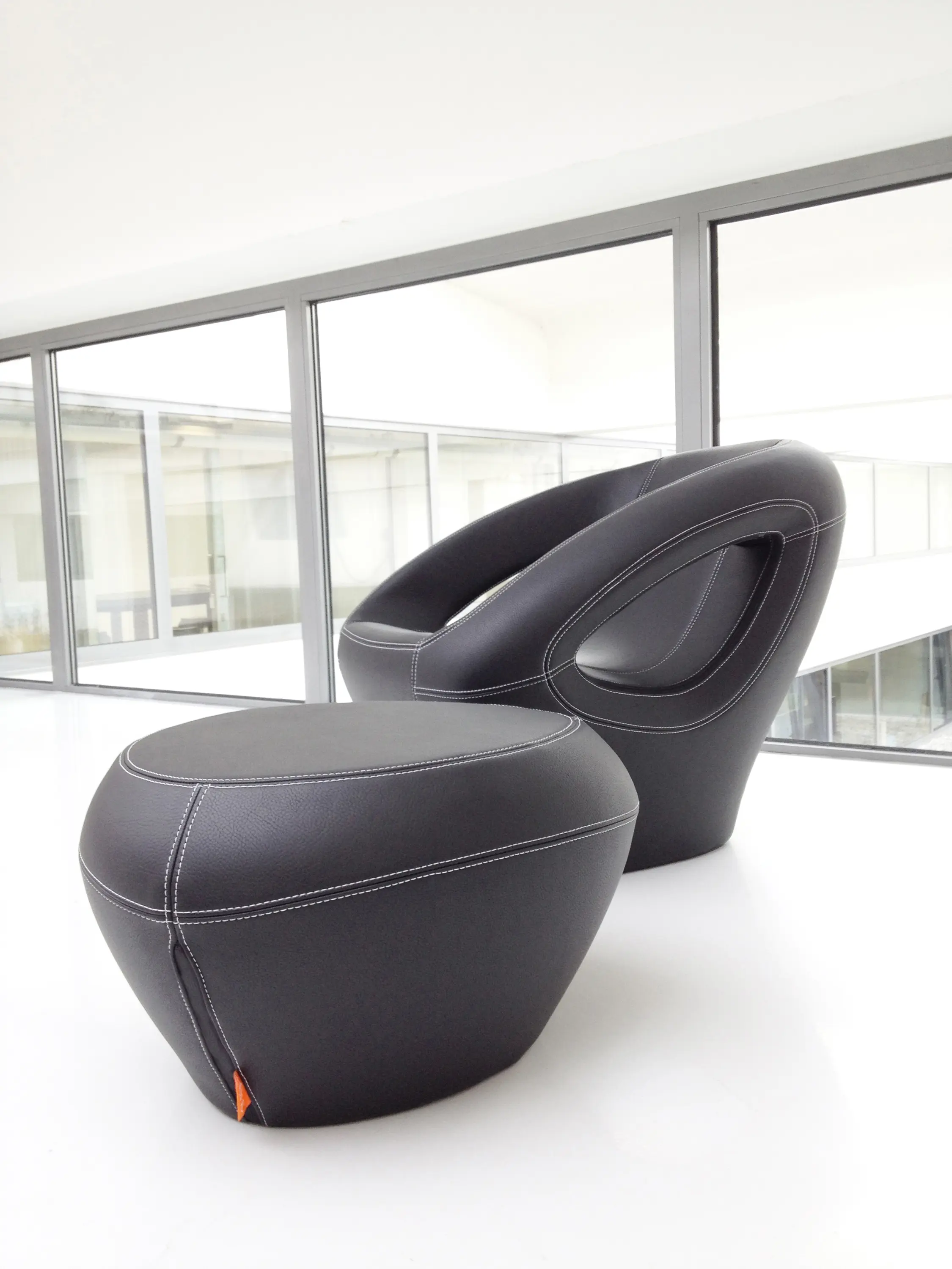 Lonc - Teaser Leather, (foot) stool/table