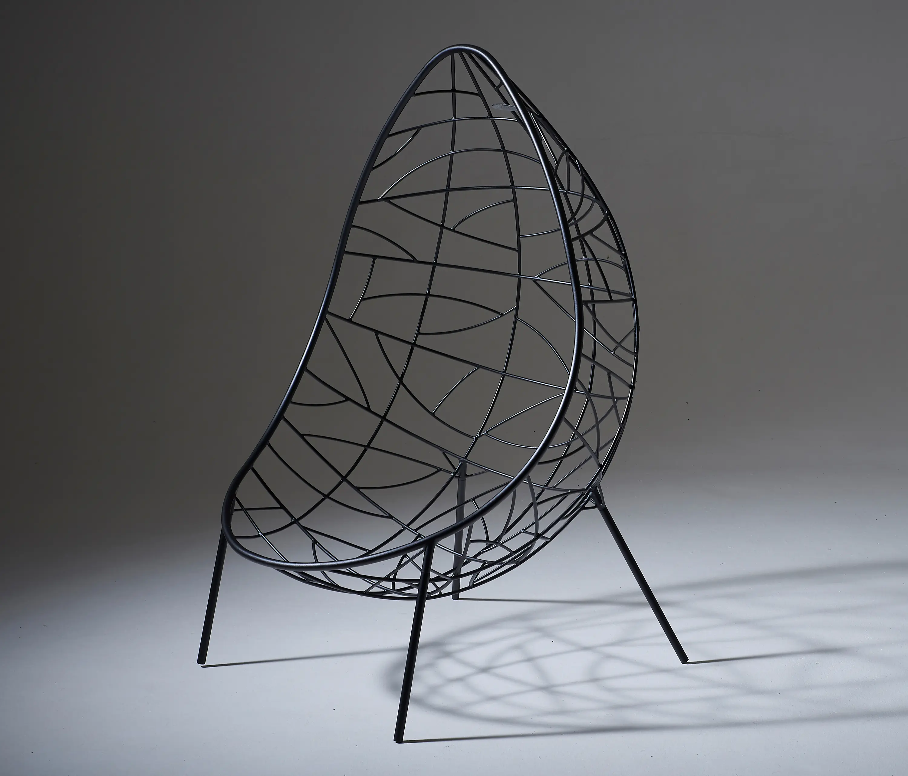 Studio Stirling - Nest Egg On Legs (Nest L'Eggs) - Twig Pattern
