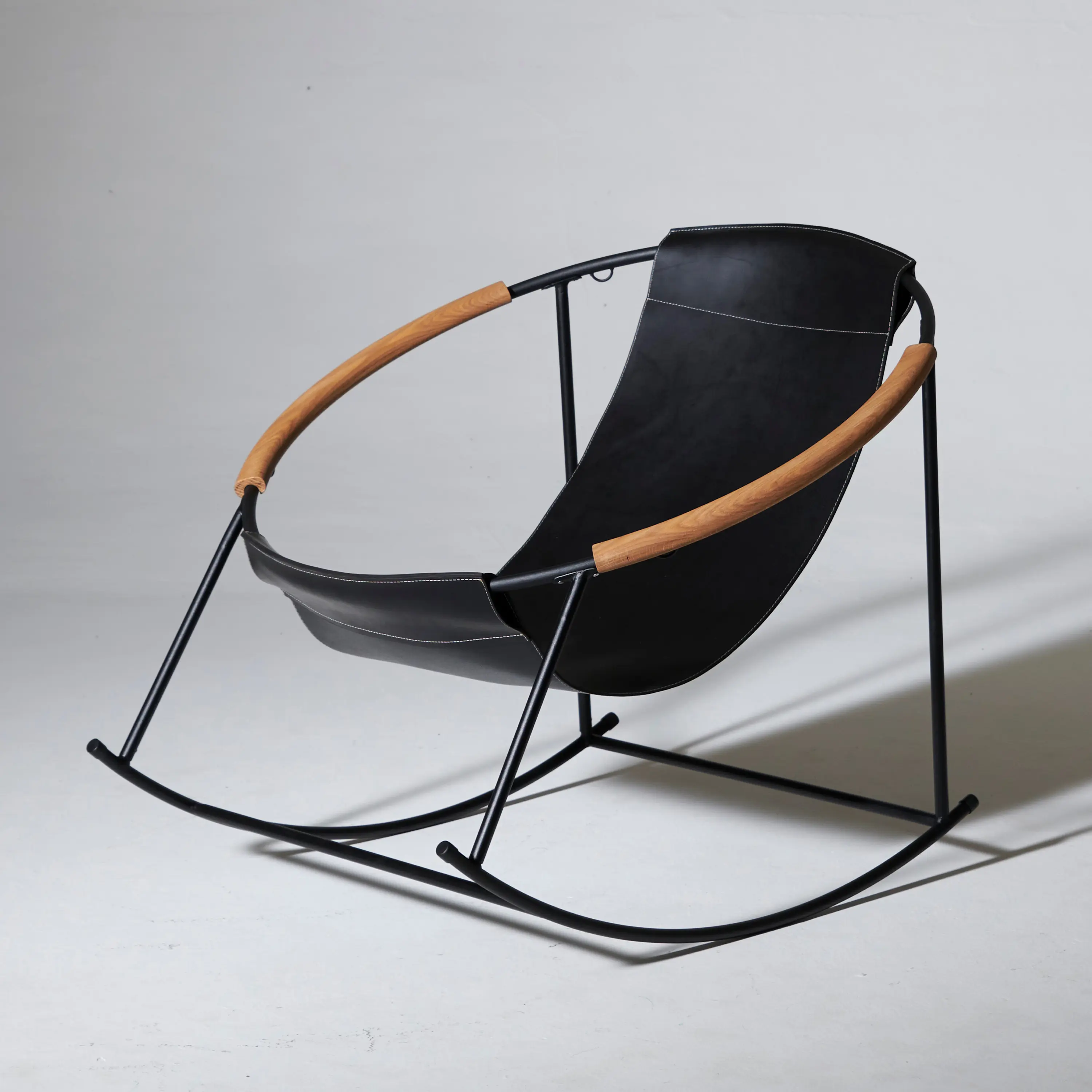 Studio Stirling - Rocking Chair / Sling Thick Leather