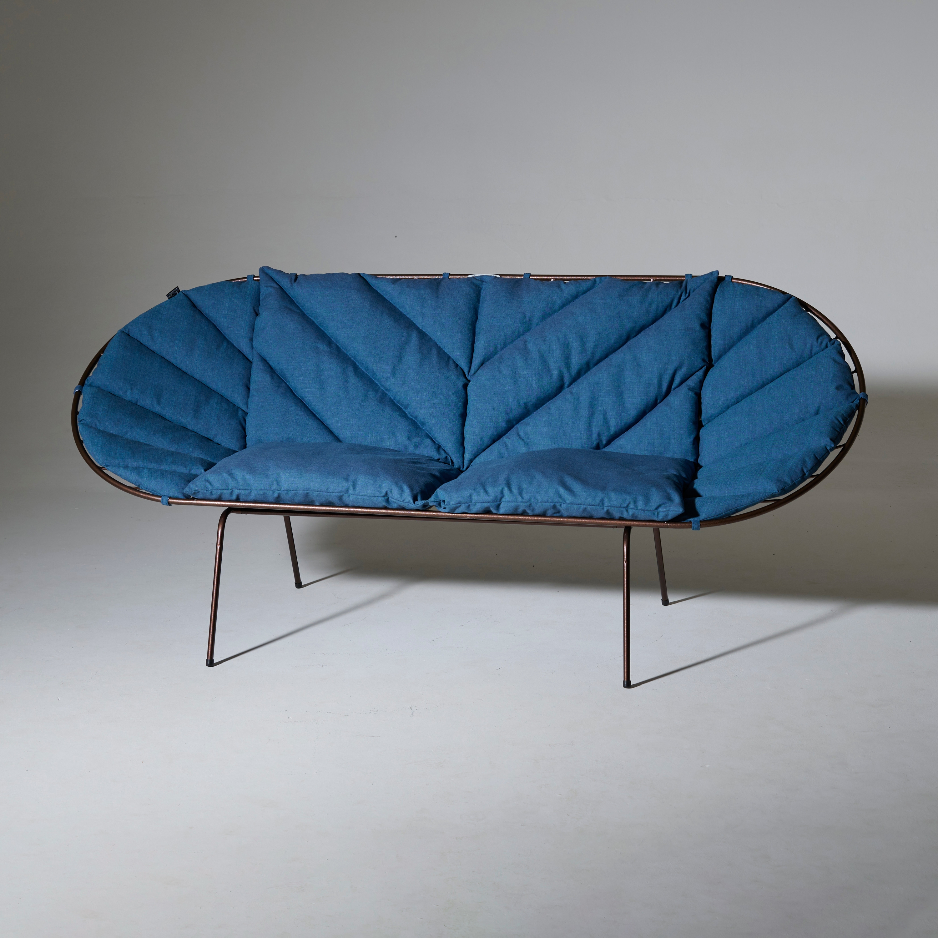 Display product Bench Double from manufacturer Studio Stirling