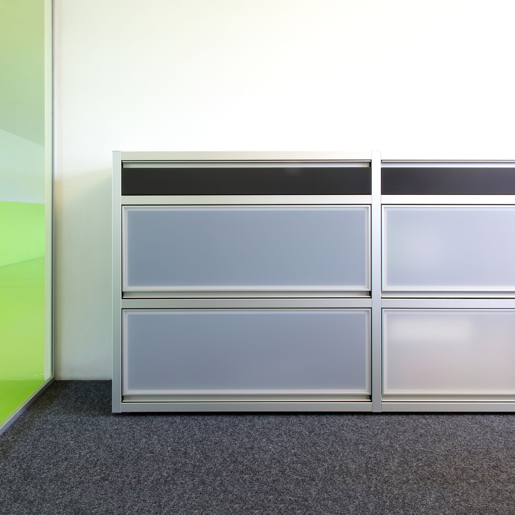 Display product archiva 2 from manufacturer gumpo