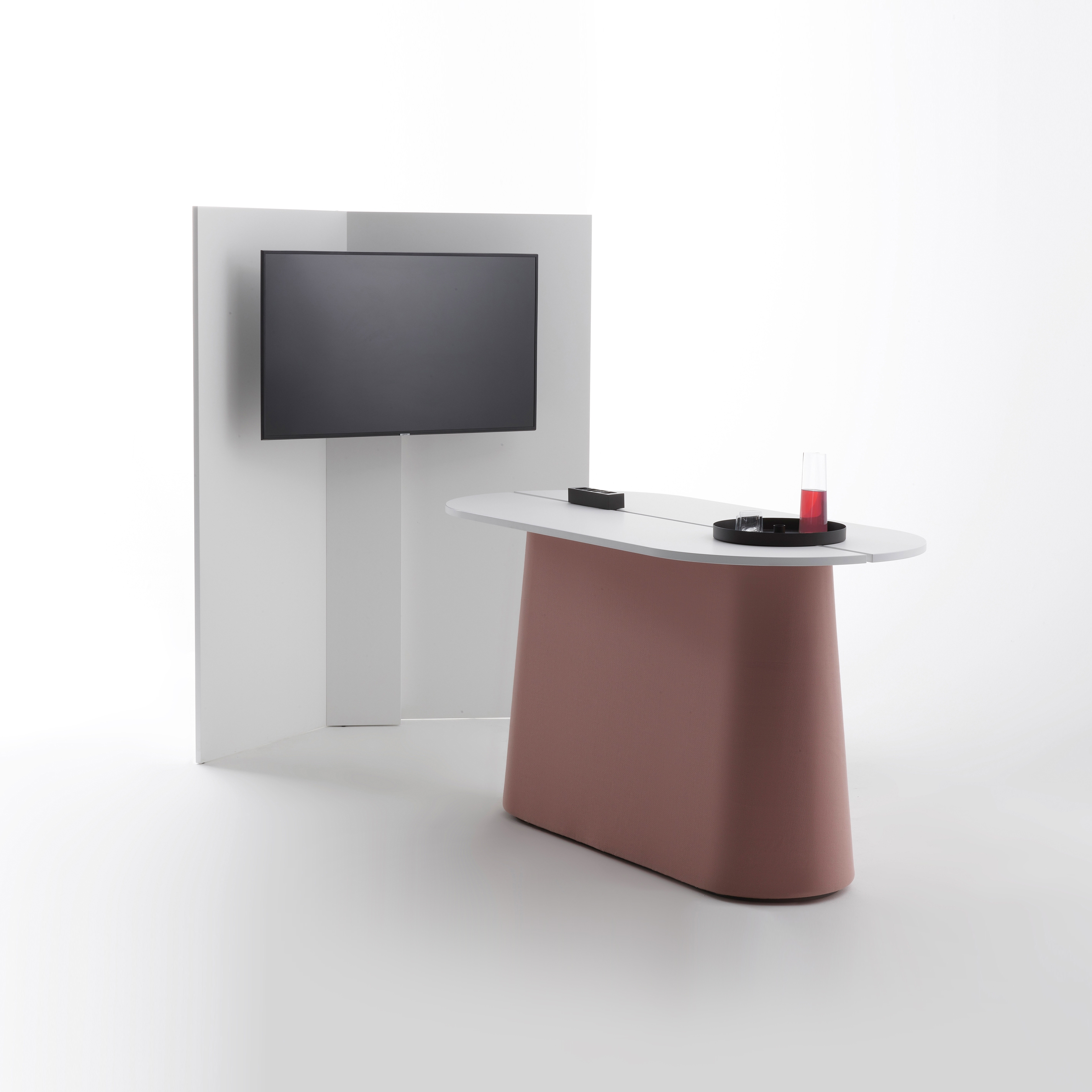 Display product diptic from manufacturer gumpo