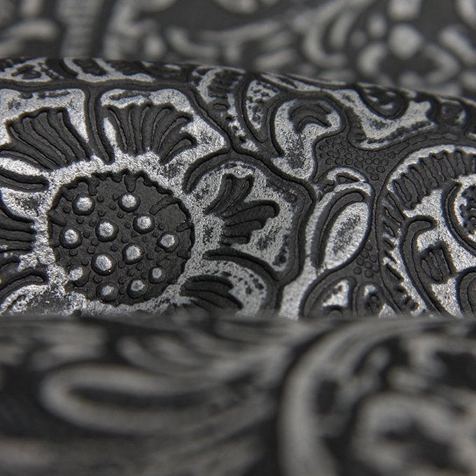 Display product Development | Leather and Design from manufacturer BOXMARK Leather GmbH & Co KG