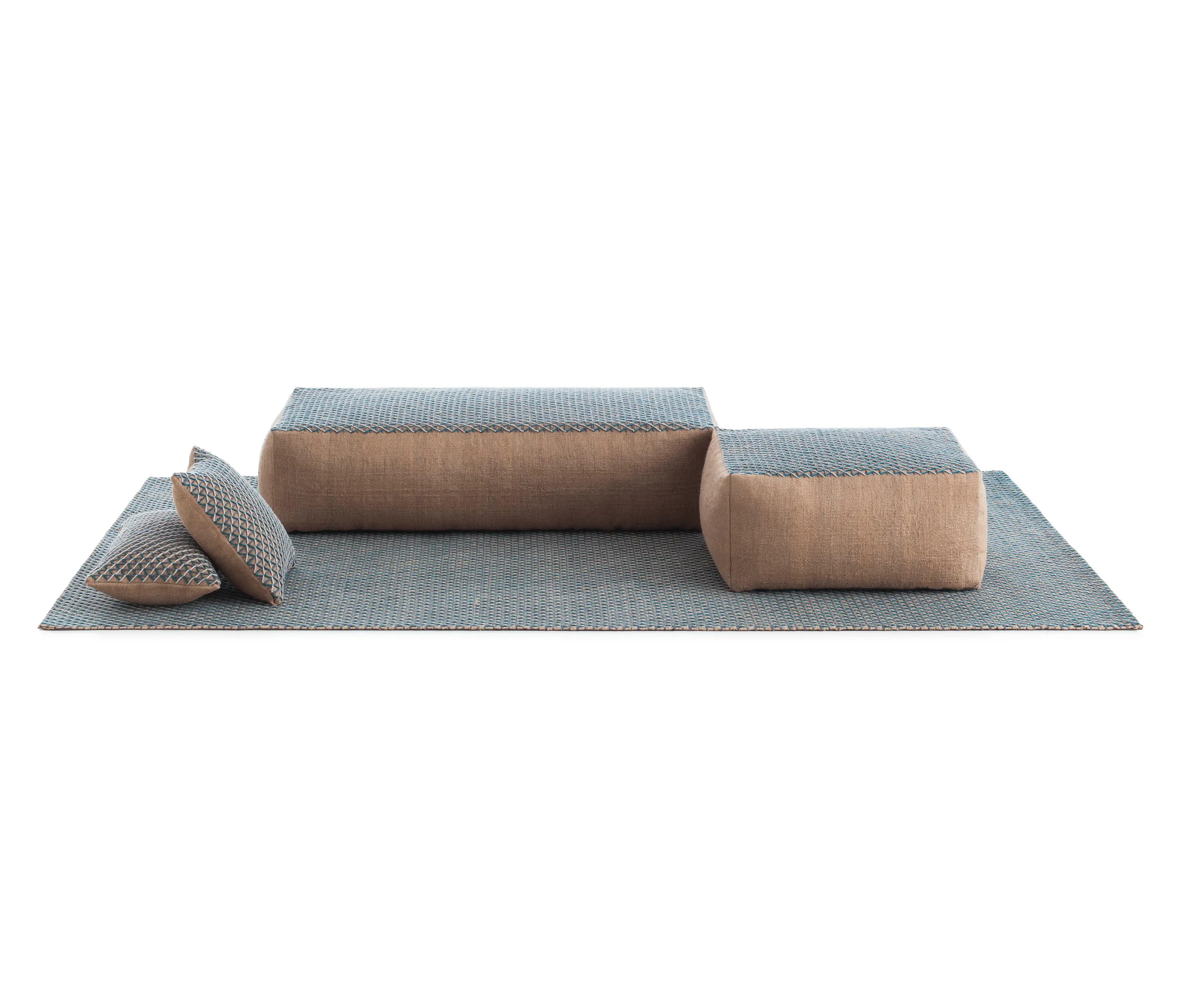 GAN - Raw Small Pouf White 6