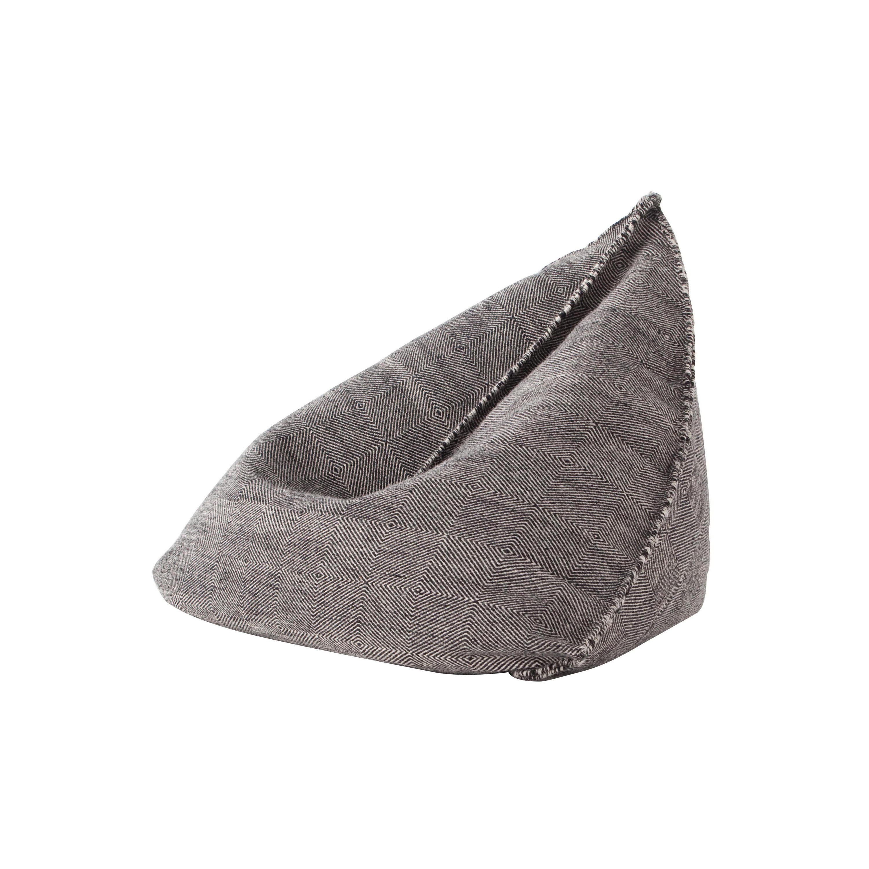 Mostra il prodotto Sail Pouf Black 1 del produttore GAN