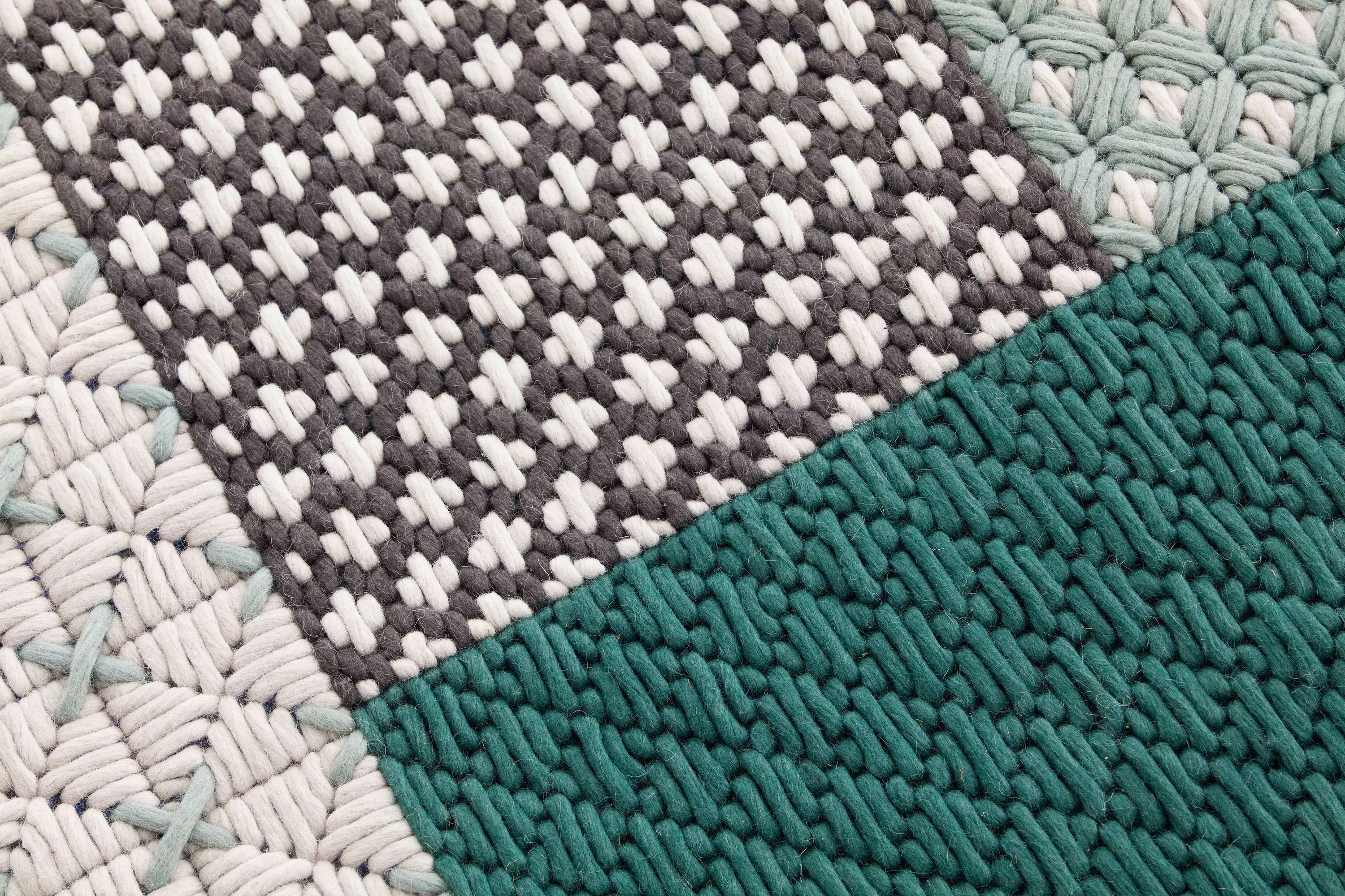 GAN - Silaï Rugs Green 2