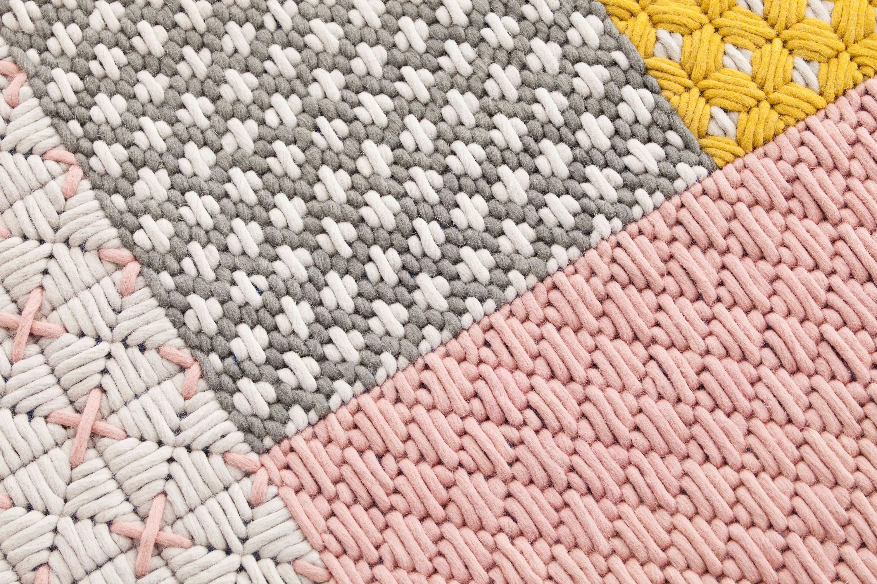 GAN - Silaï Rugs Pink 3