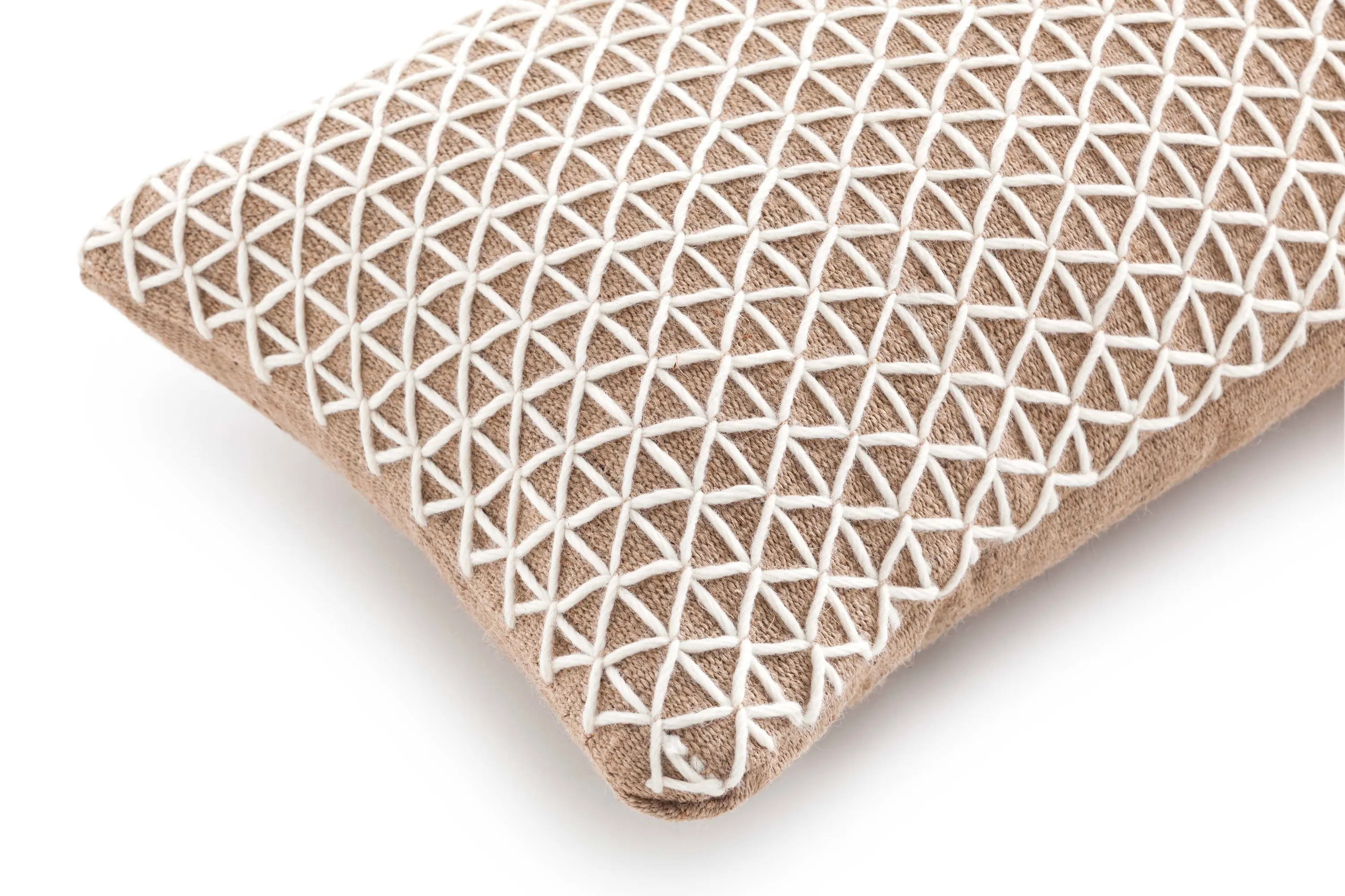 GAN - Raw Cushion White 6