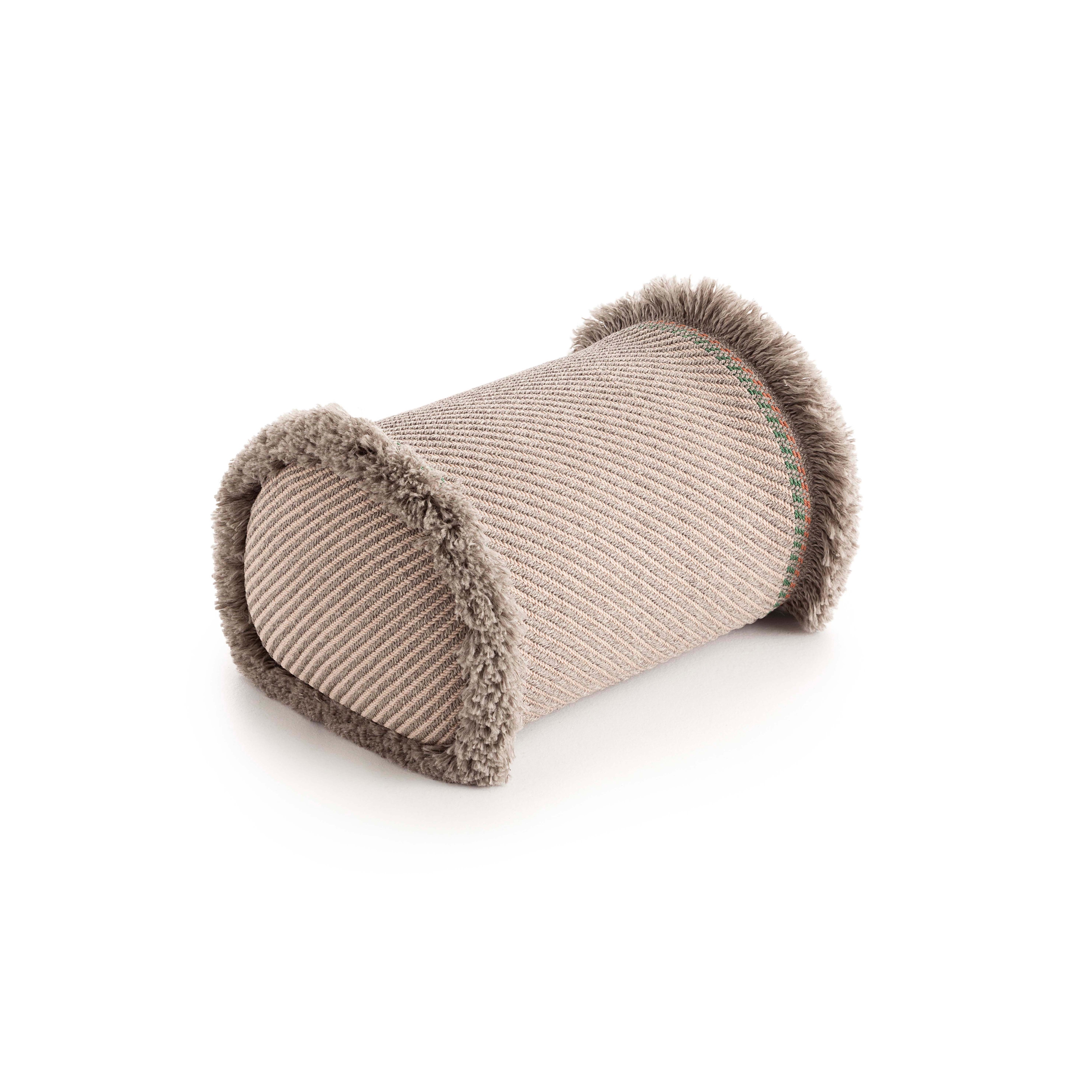 Garden Layers Big Roll Diagonal almond-ivory