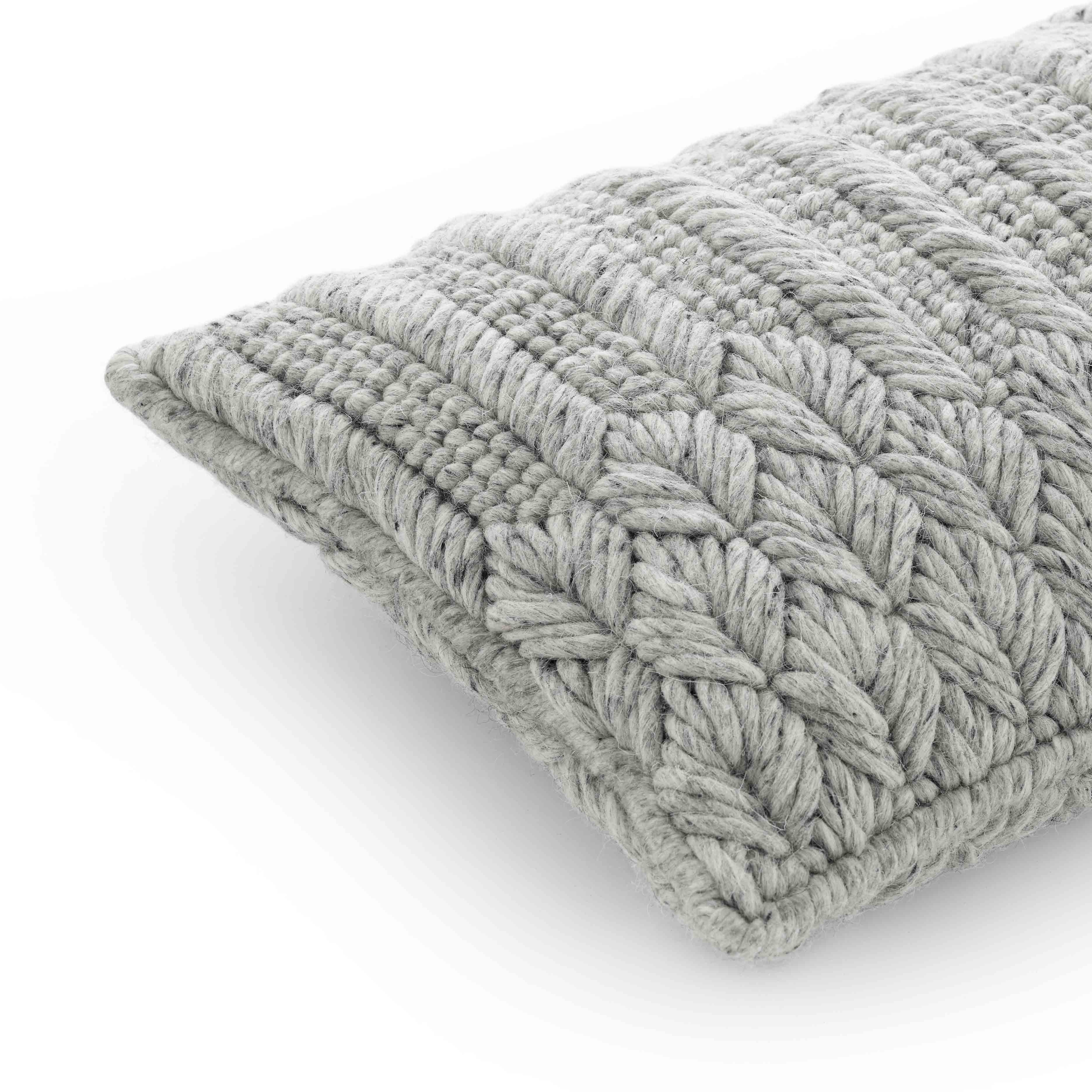 Mostra il prodotto Chaddar Cushions Grey del produttore GAN