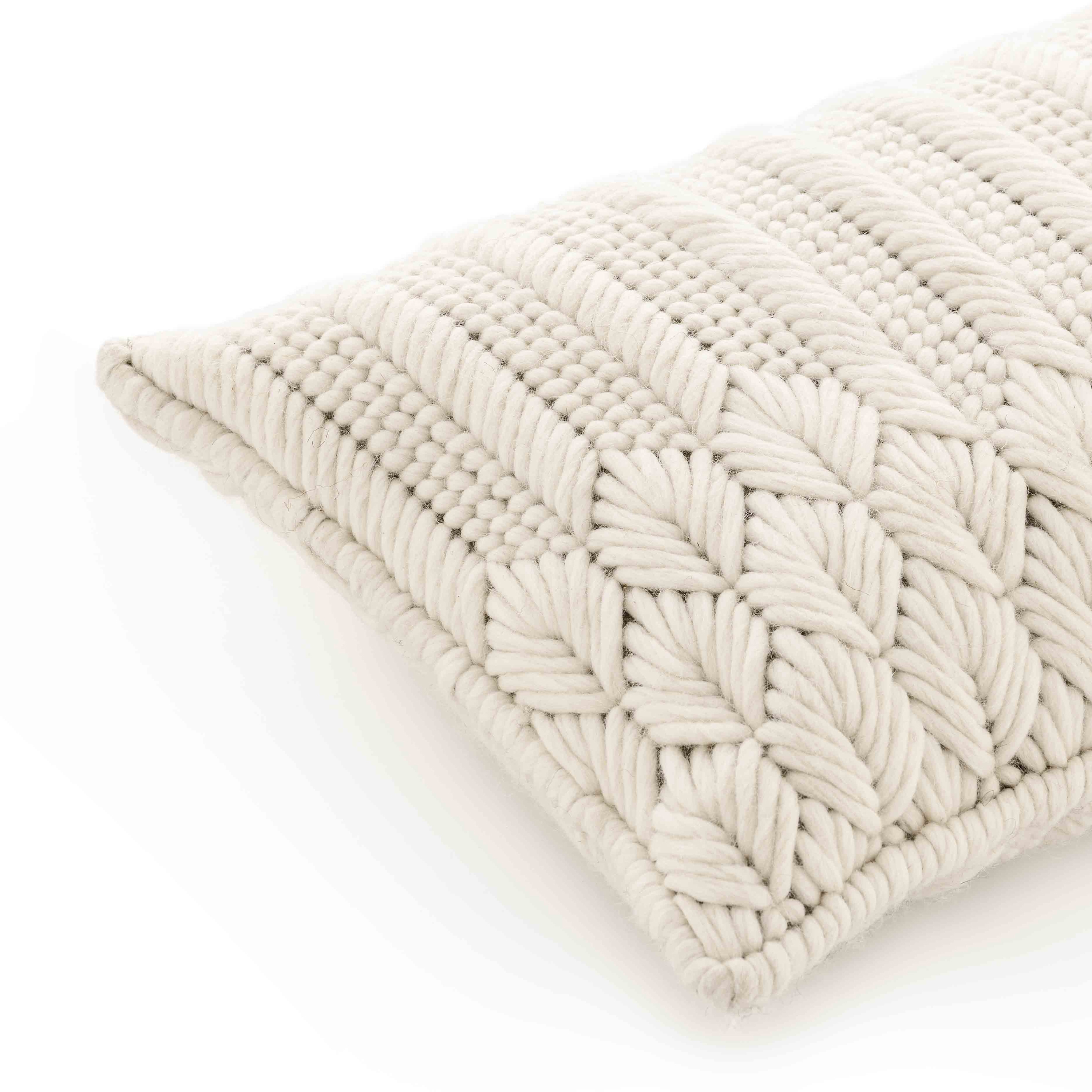 Chaddar Cushions White