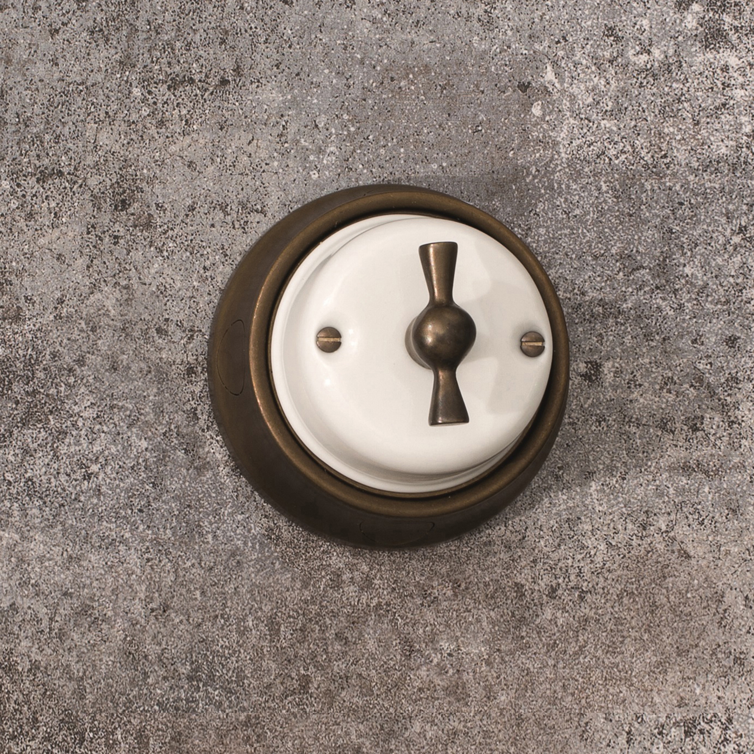 Produkt Fusion⎟brass and porcelain des Herstellers Gi Gambarelli anzeigen