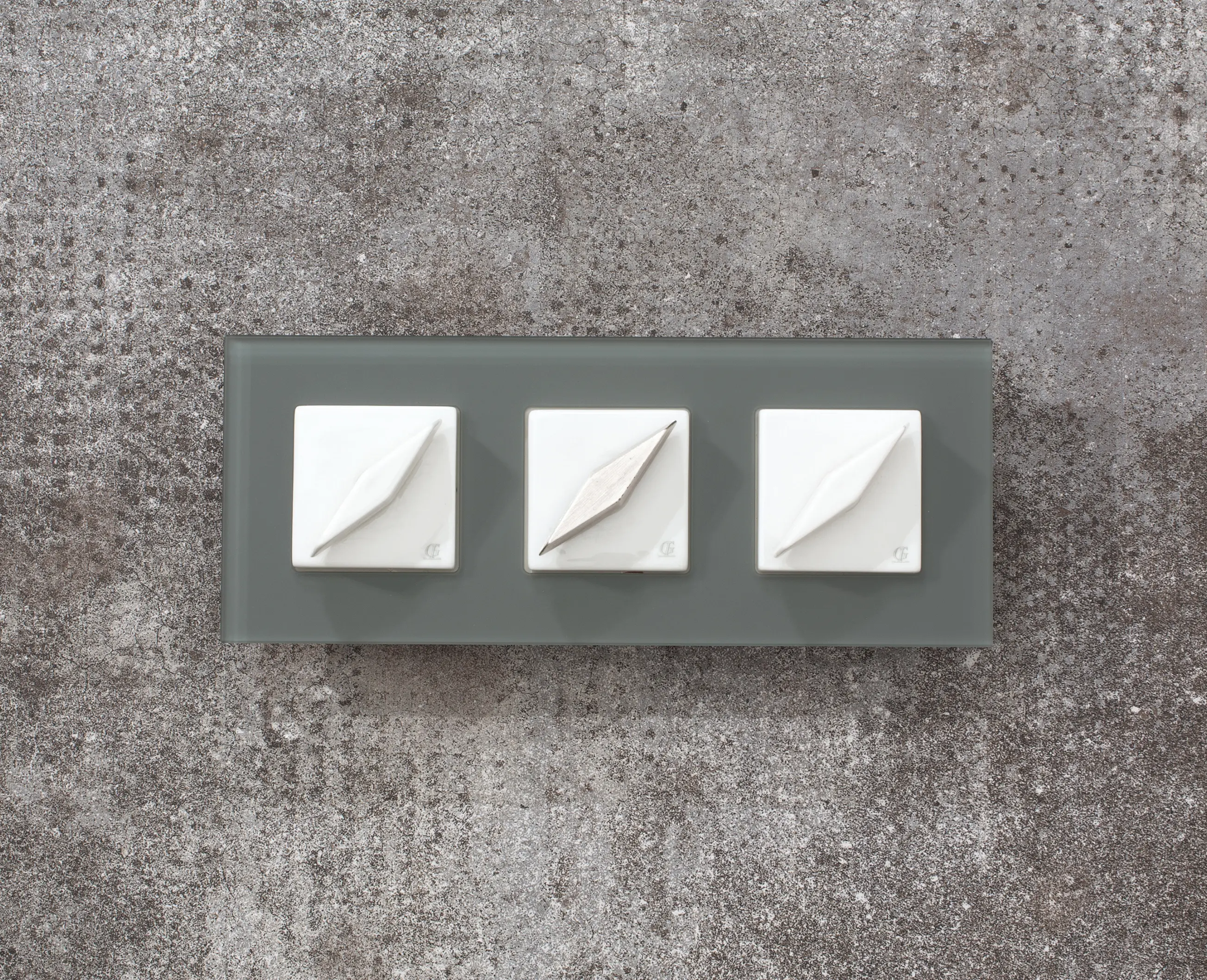 Gi Gambarelli - Arreda square⎟3 switches