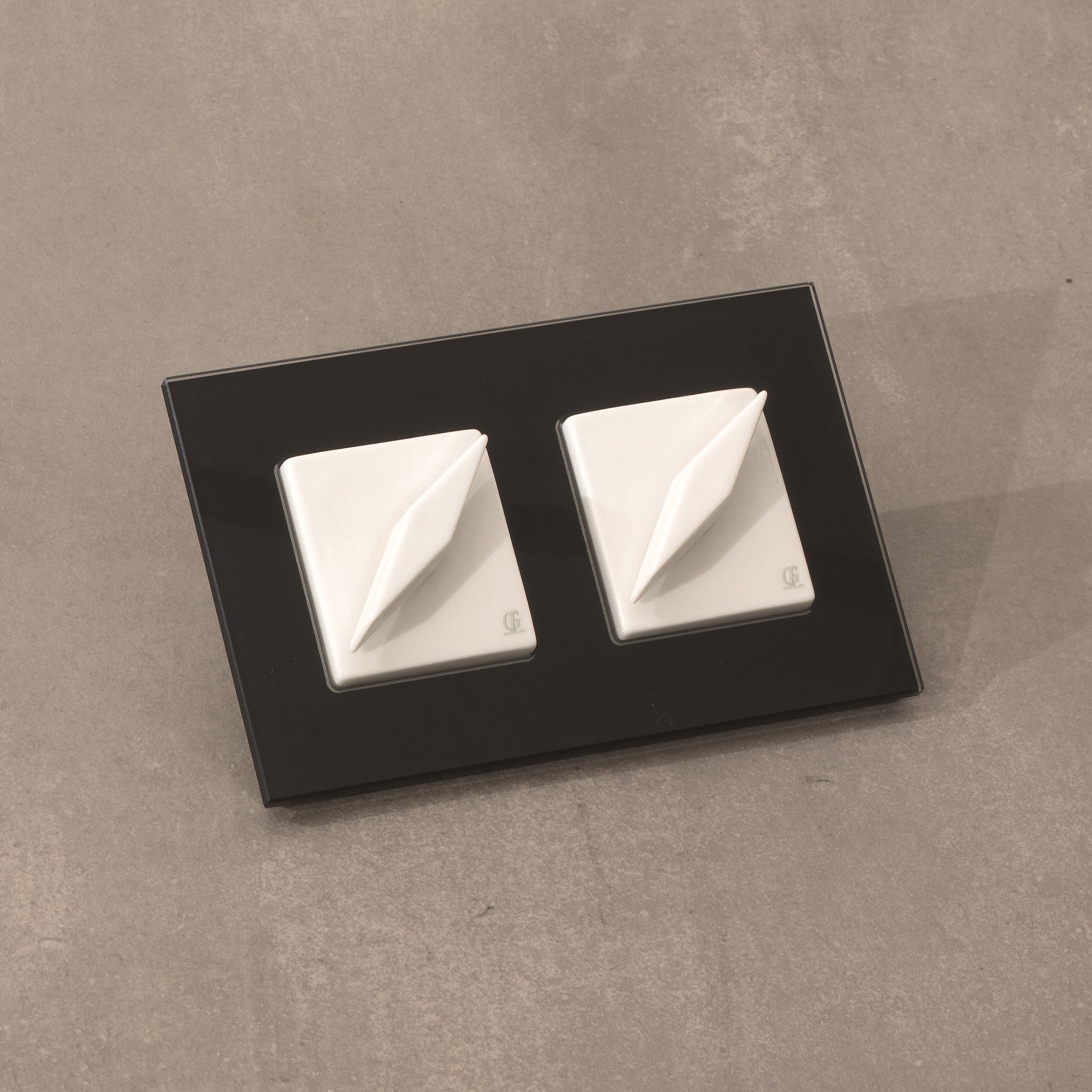 Produkt Arreda square⎟double switch des Herstellers Gi Gambarelli anzeigen