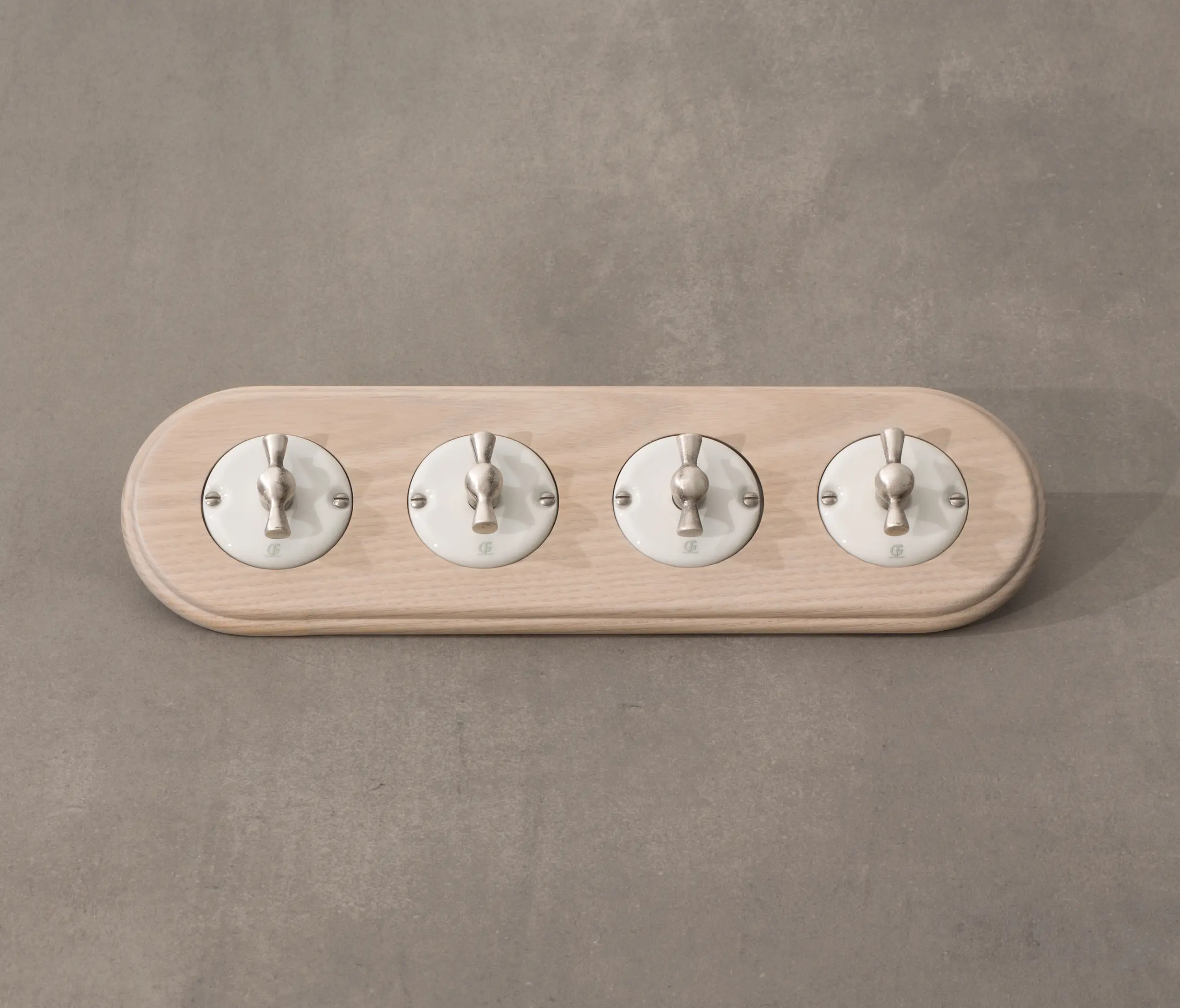 Gi Gambarelli - Arreda round⎟4 switches