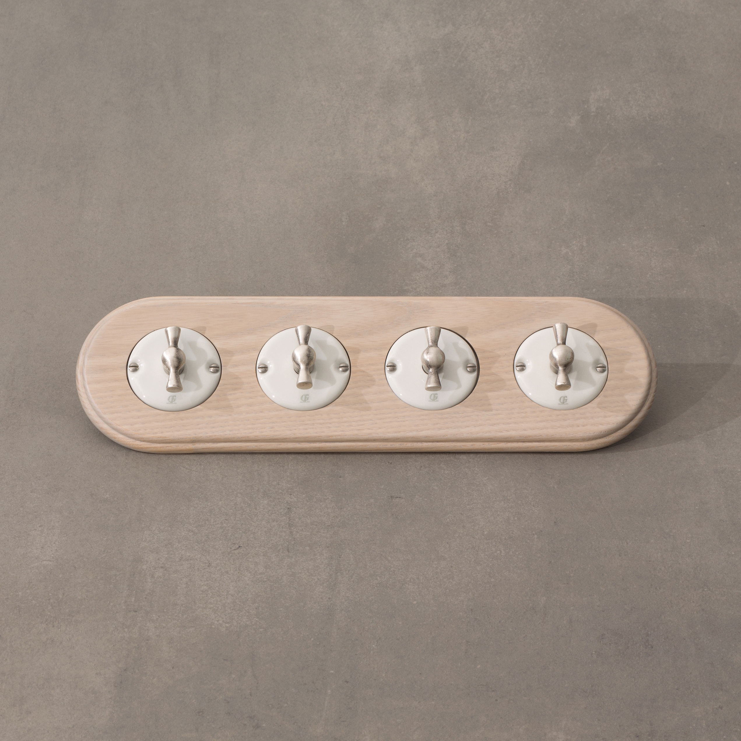 Produkt Arreda round⎟4 switches des Herstellers Gi Gambarelli anzeigen