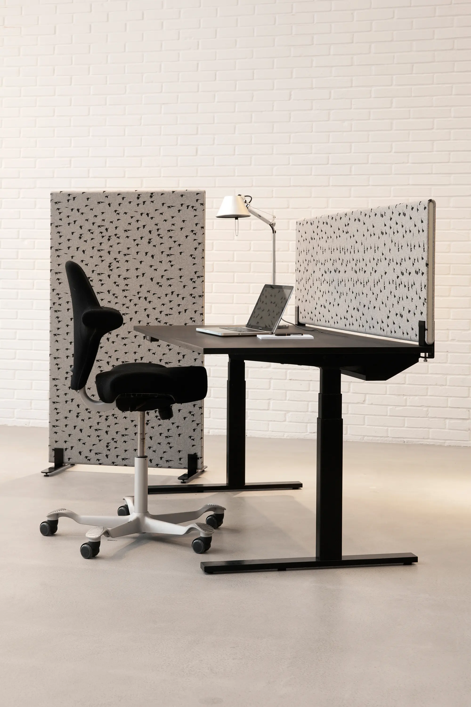 Kurage - Kurage Table Screen System 30 | Rounded | Aquatic Crane