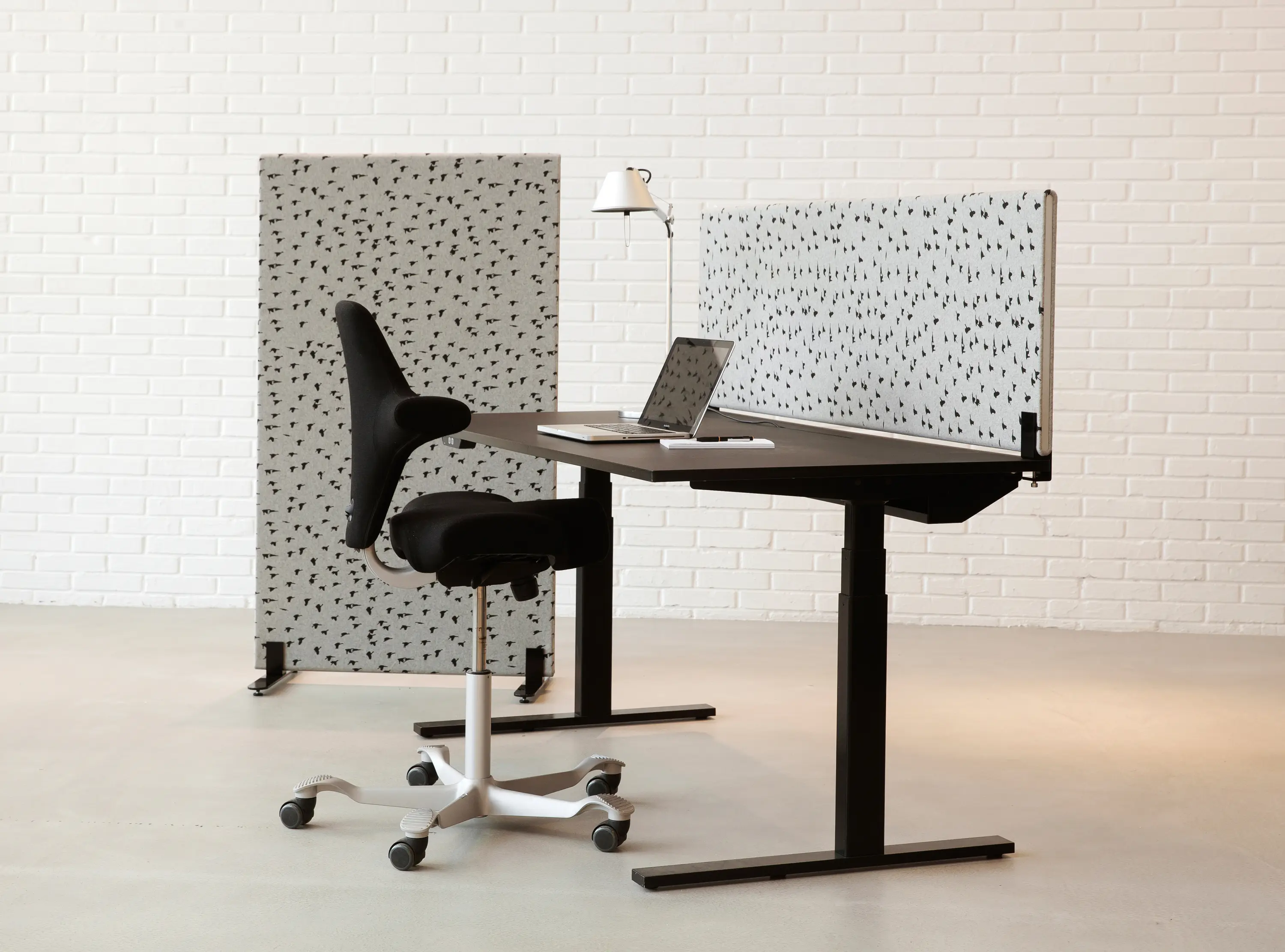 Kurage - Kurage Table Screen System 30 | Rounded | Aquatic Crane