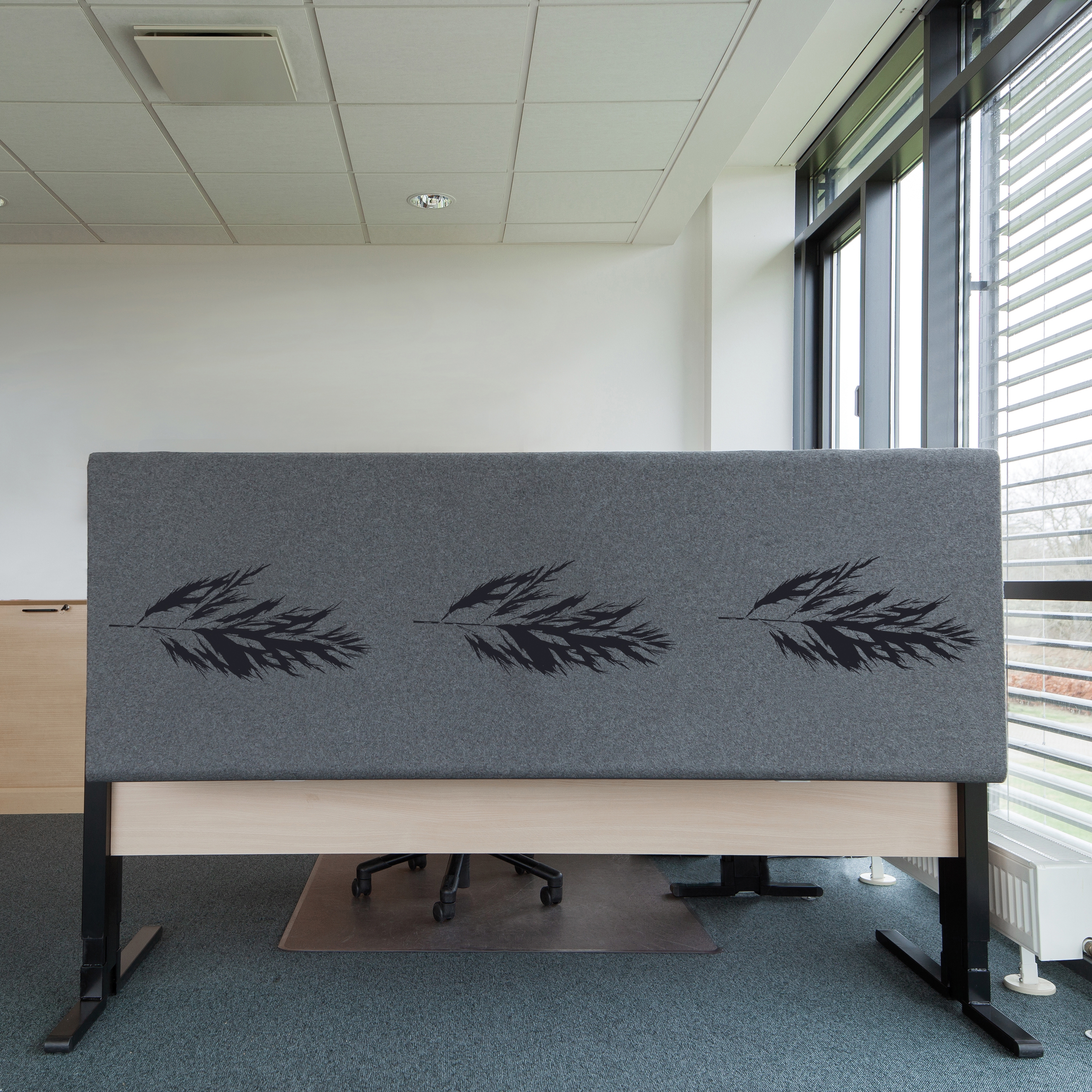 Display product Kurage Table Screen System 50 | Rounded | Rush Power from manufacturer Kurage