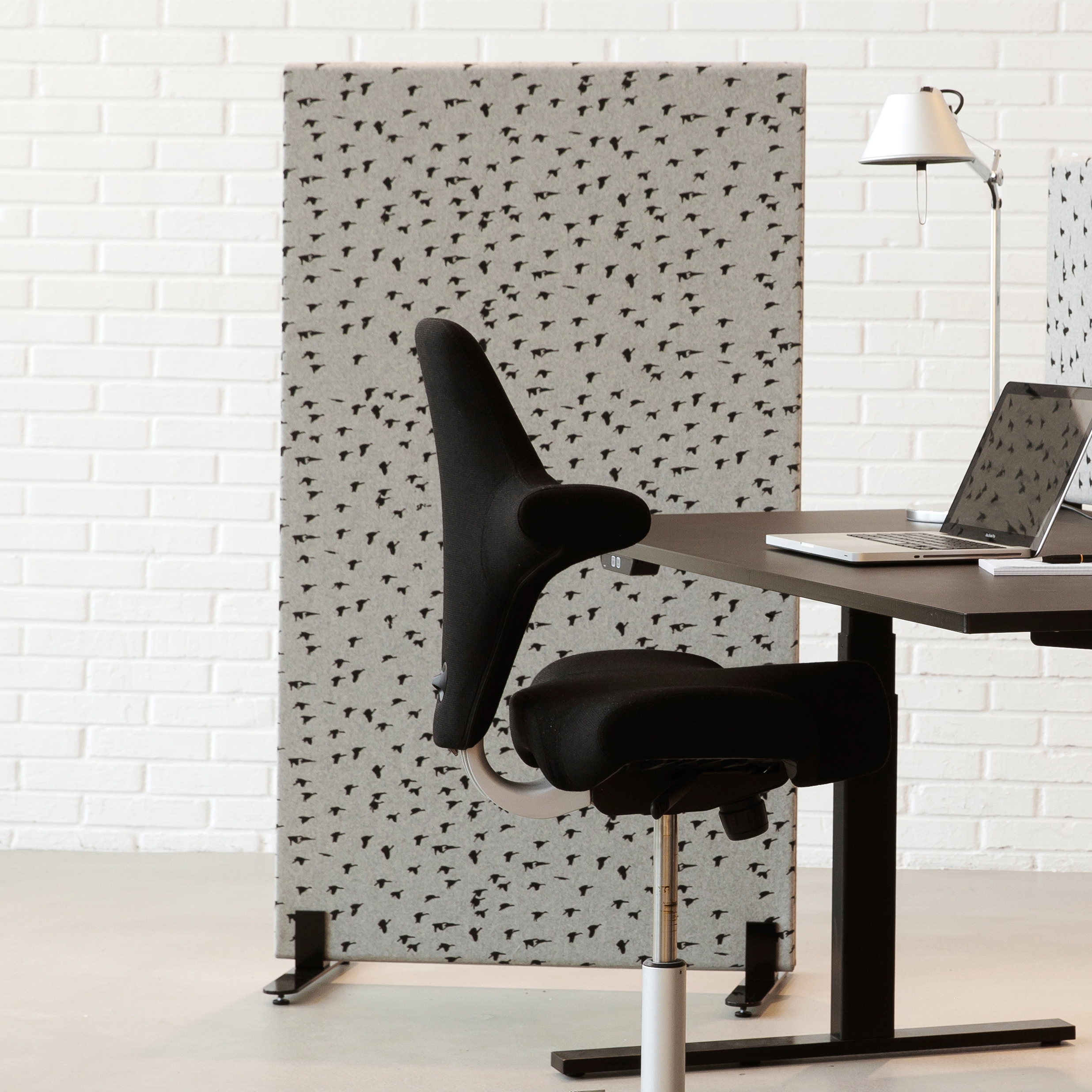 Produkt Kurage Floor Screen System 30 | Rounded | Aquatic Crane des Herstellers Kurage anzeigen