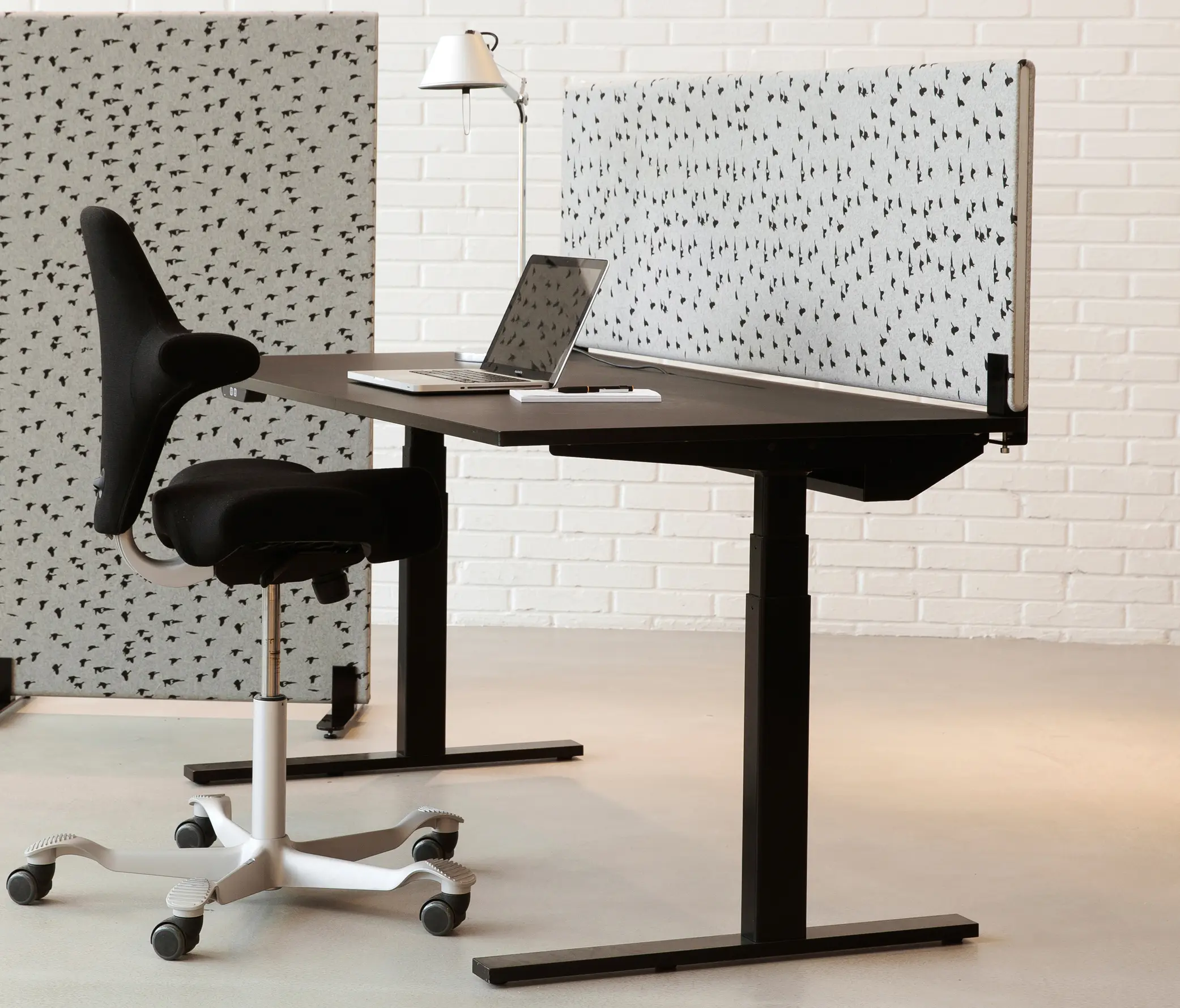 Kurage - Kurage Table Screen System 30 | Rounded | Aquatic Crane