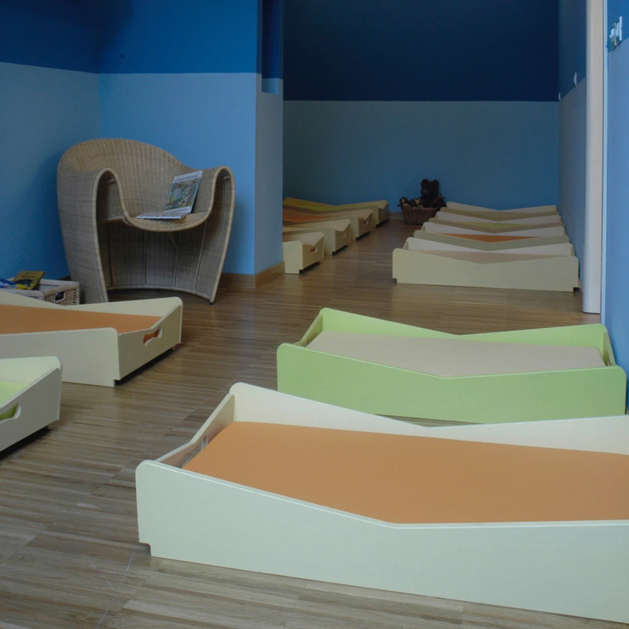PLAY+ SOLID | CHANGING TABLES AND COTS