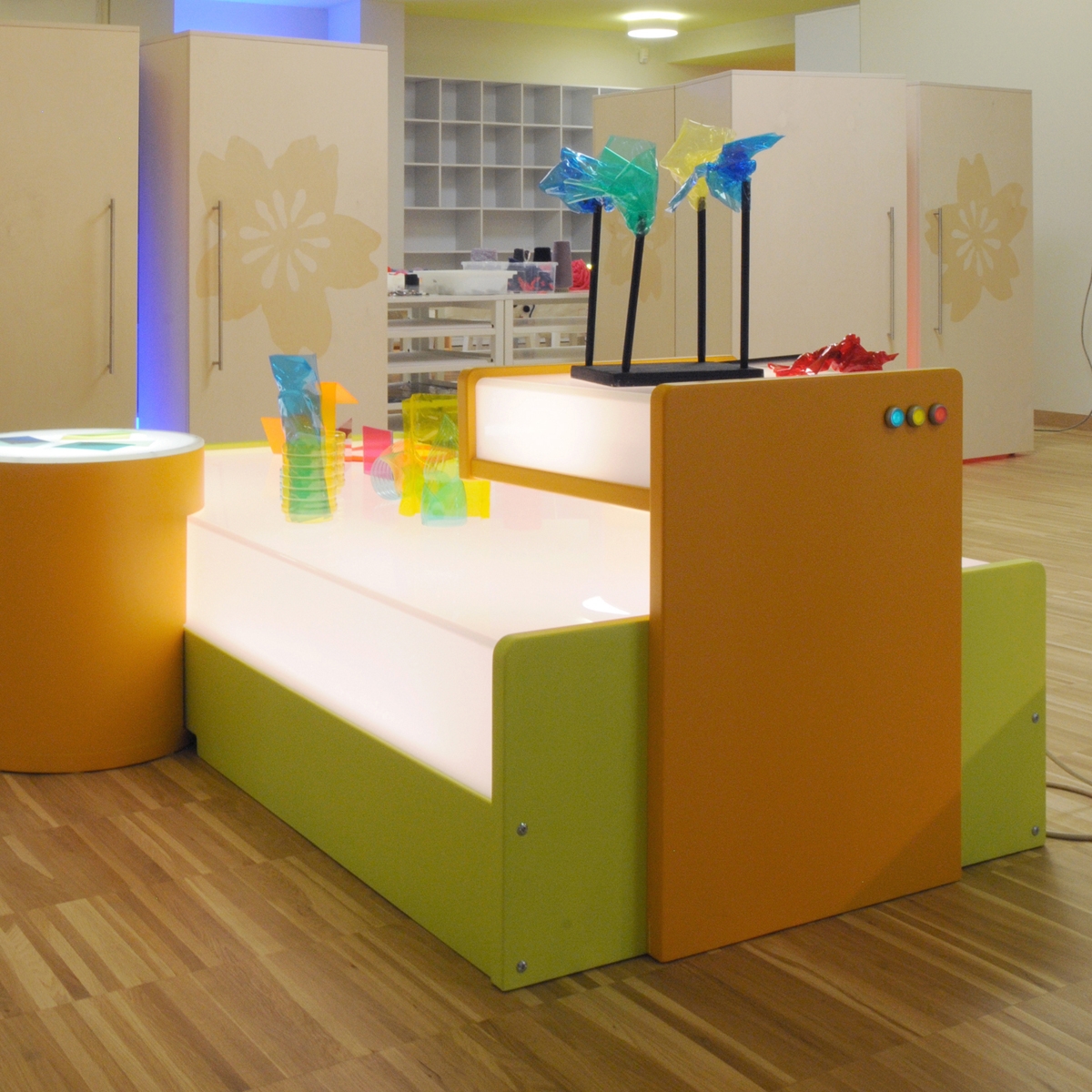 Produkt Light platform des Herstellers PLAY+ anzeigen