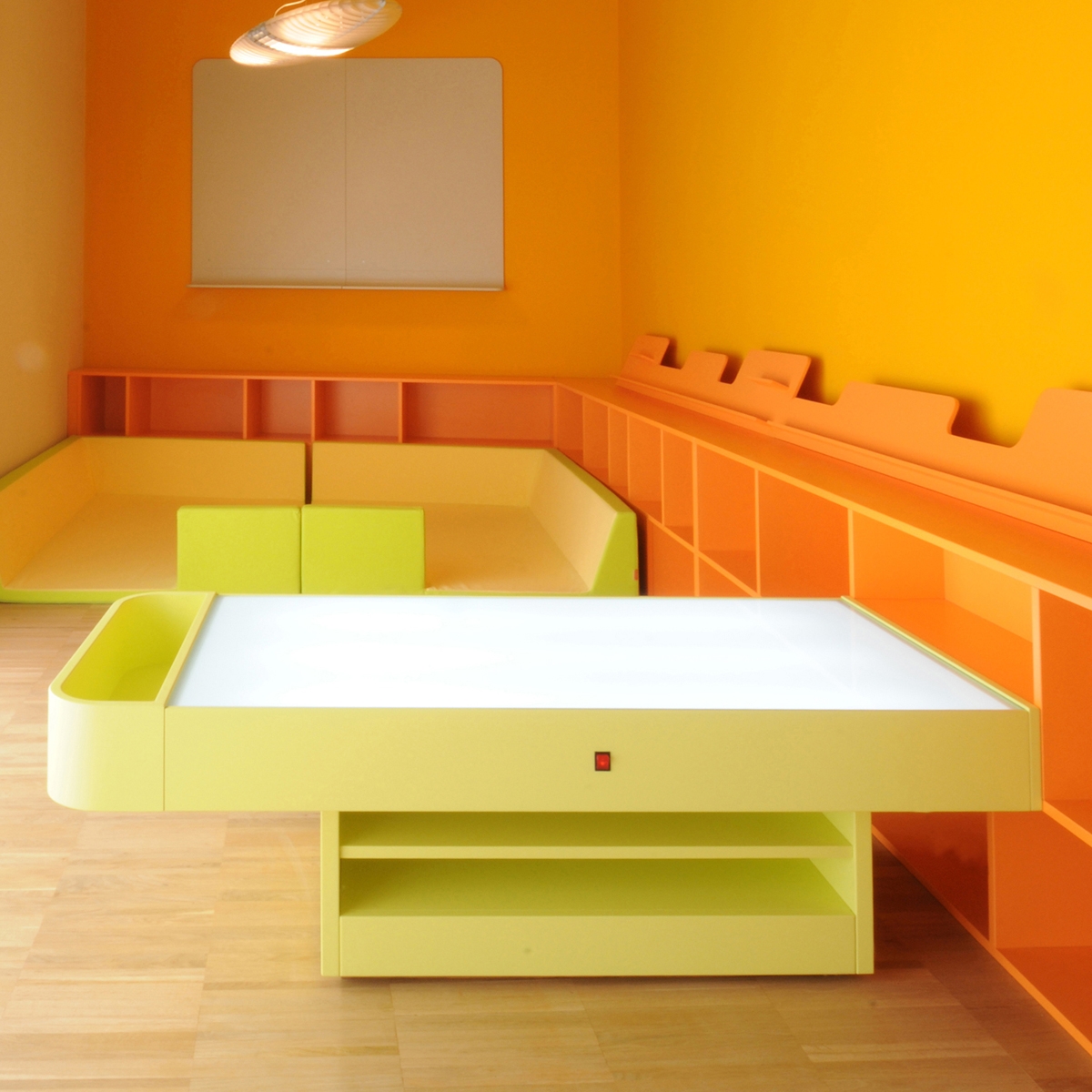 Produkt Light table des Herstellers PLAY+ anzeigen