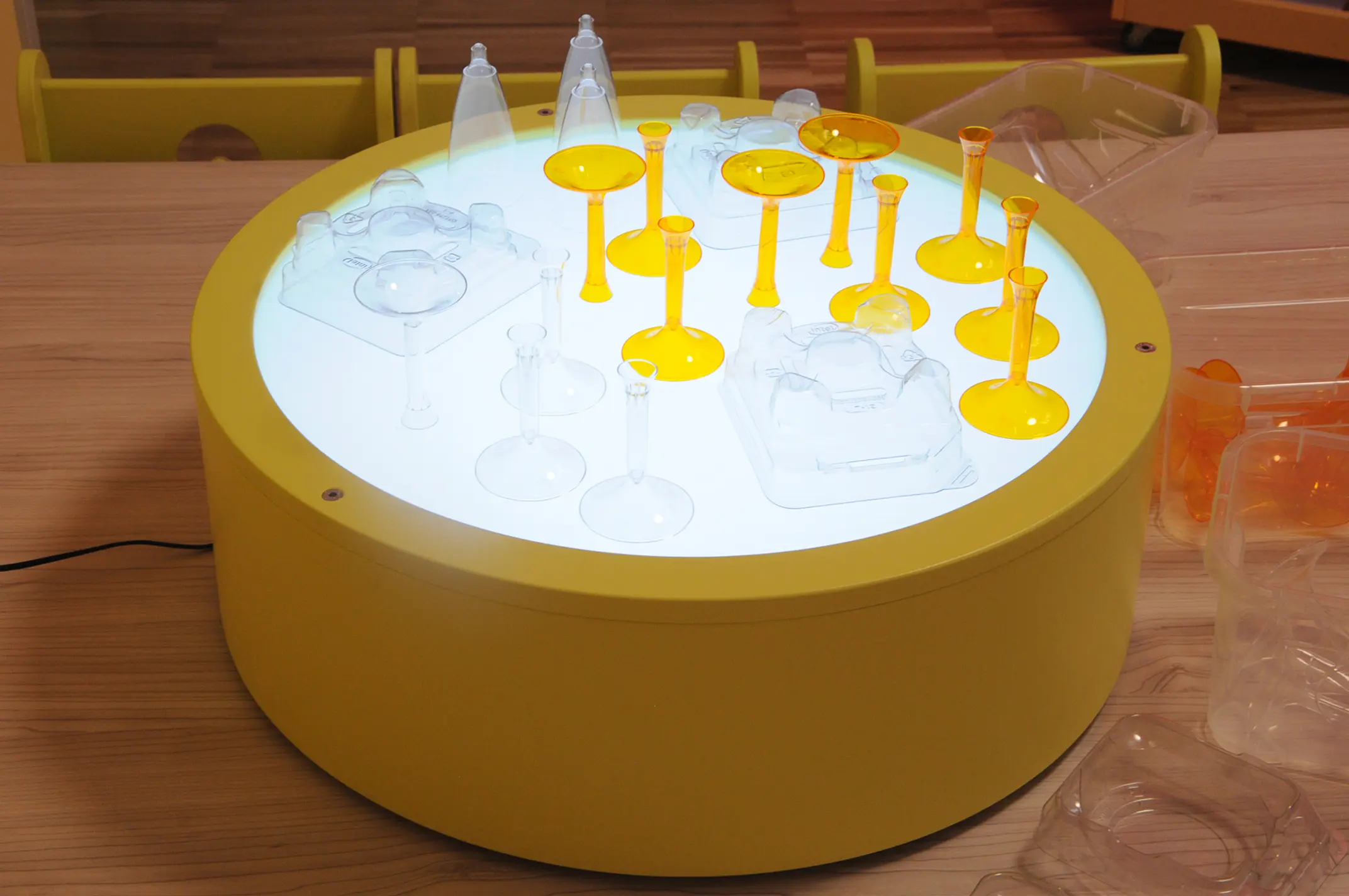PLAY+ - Light board