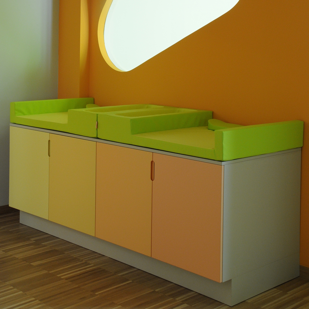 Mostrar el producto Changing table del fabricante PLAY+