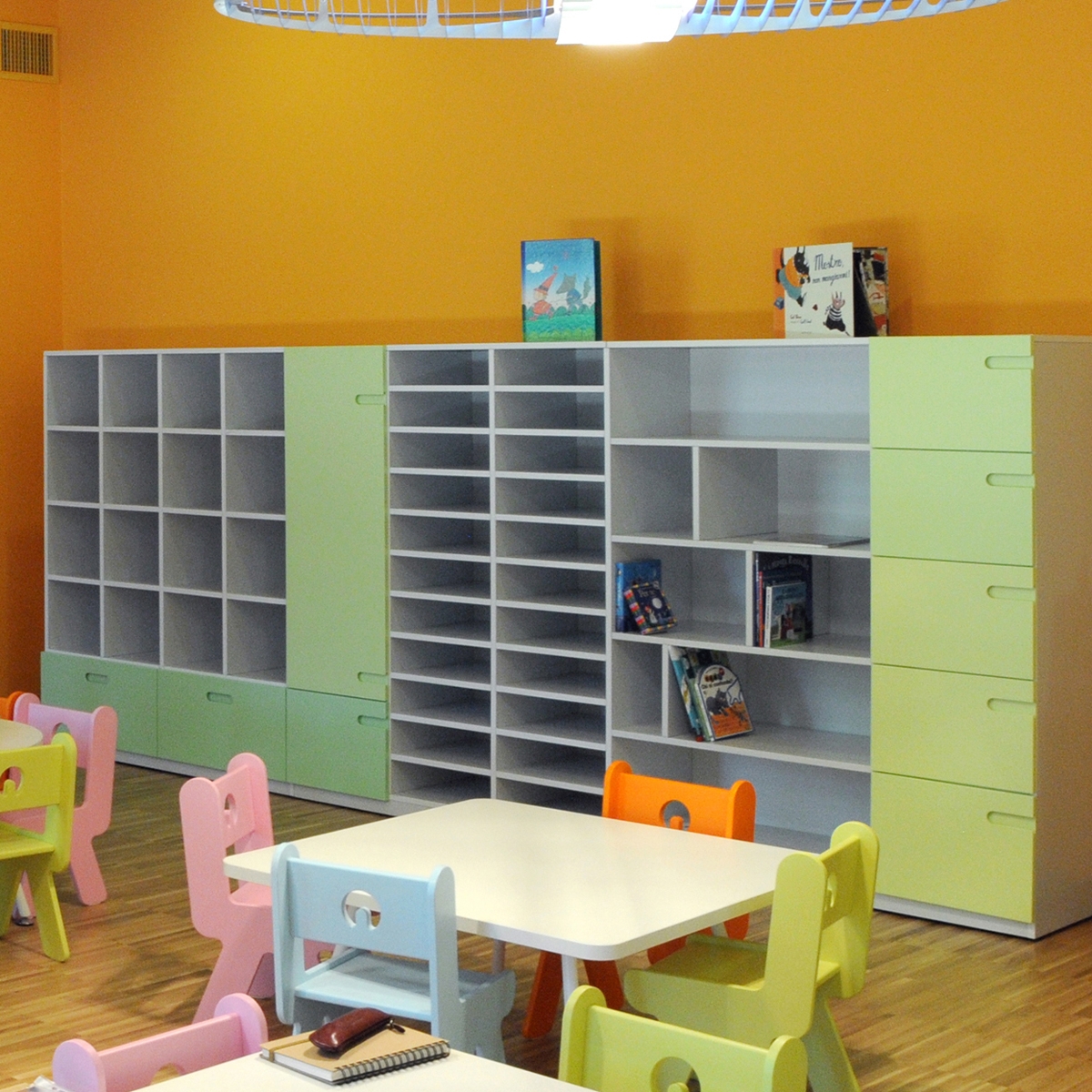 Mostra il prodotto Moduli sezioni e atelier del produttore PLAY+