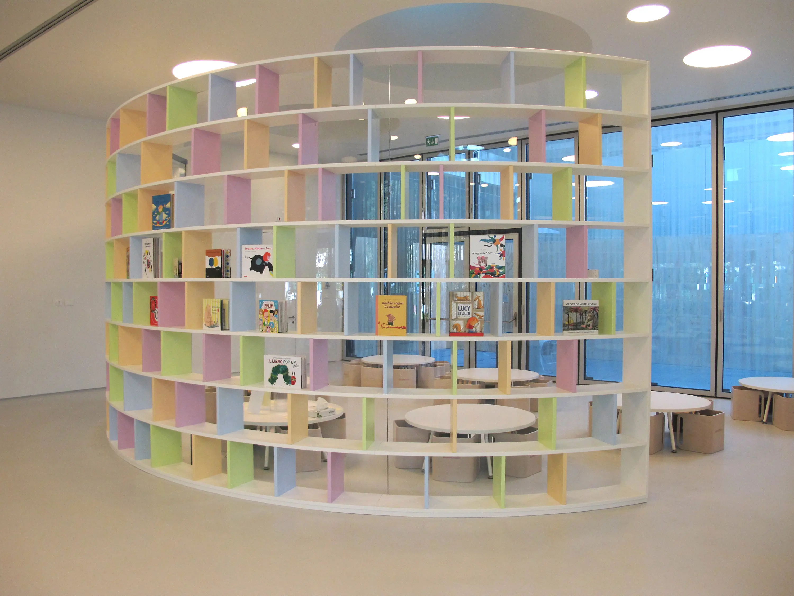 PLAY+ - Arch bookshelf