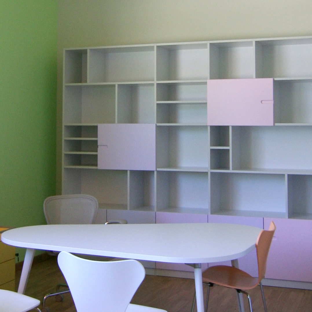 Mostrar el producto Office basic bookshelf del fabricante PLAY+