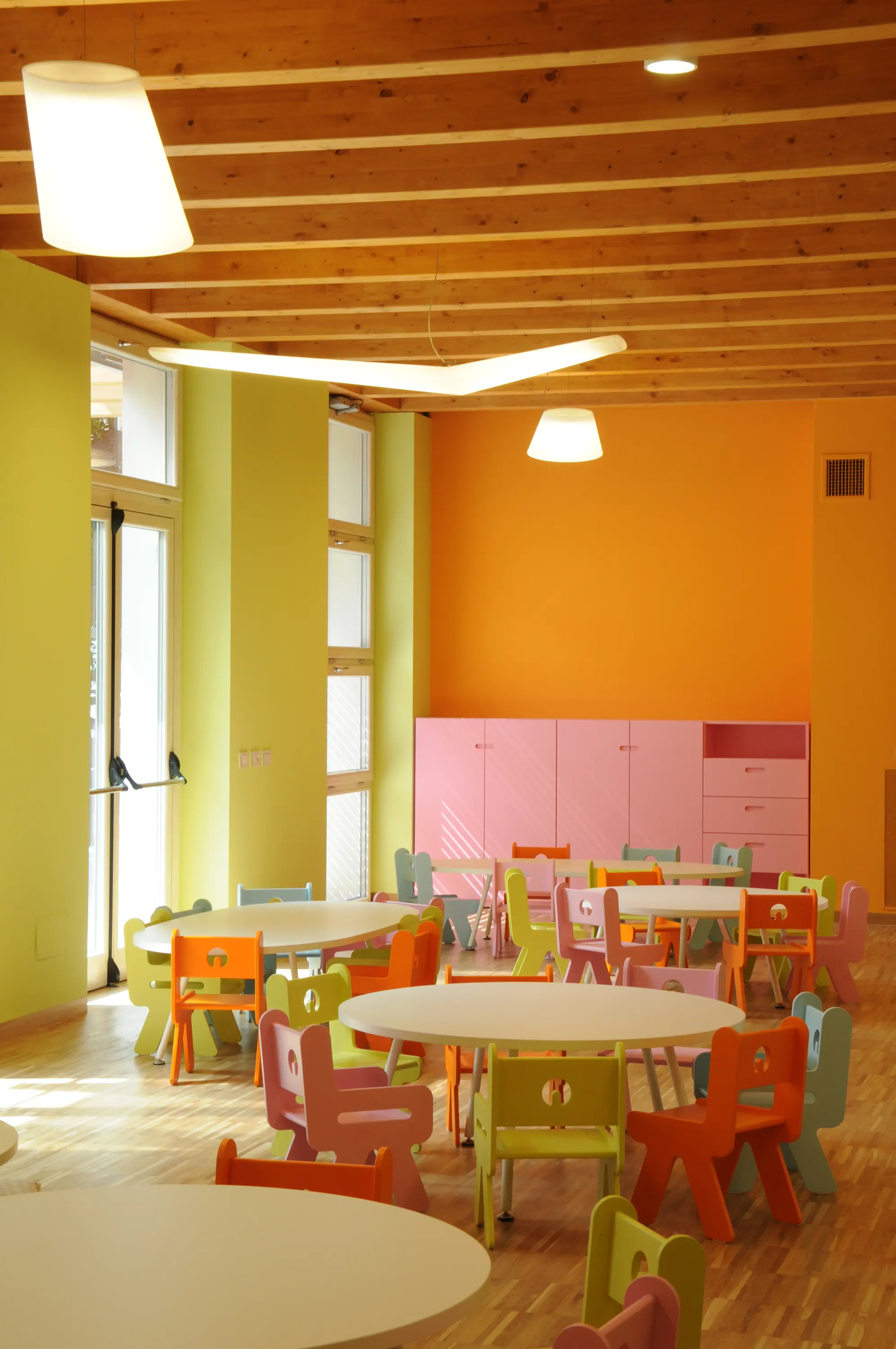 PLAY+ - Bee-beep chair