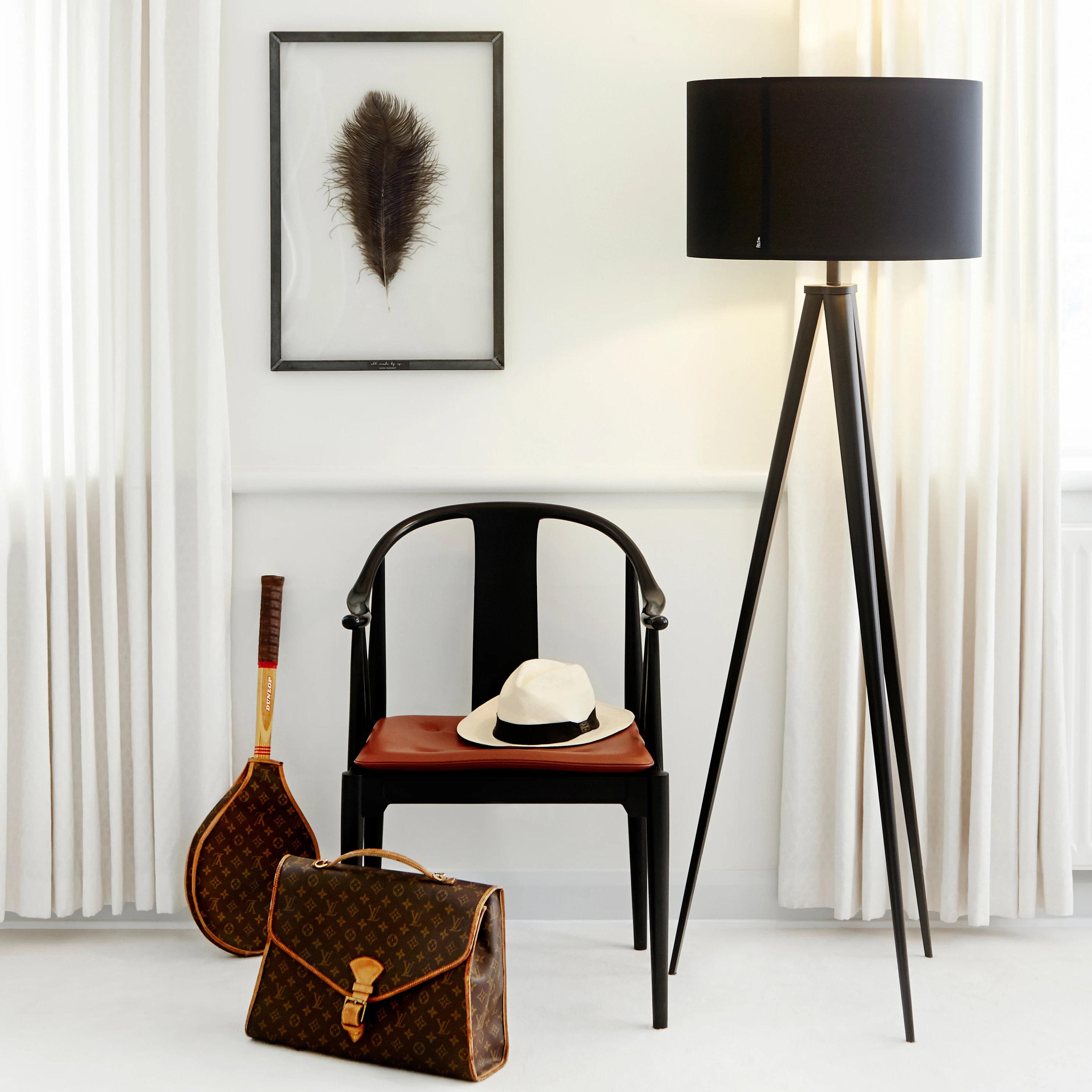 FLOOR LAMPS