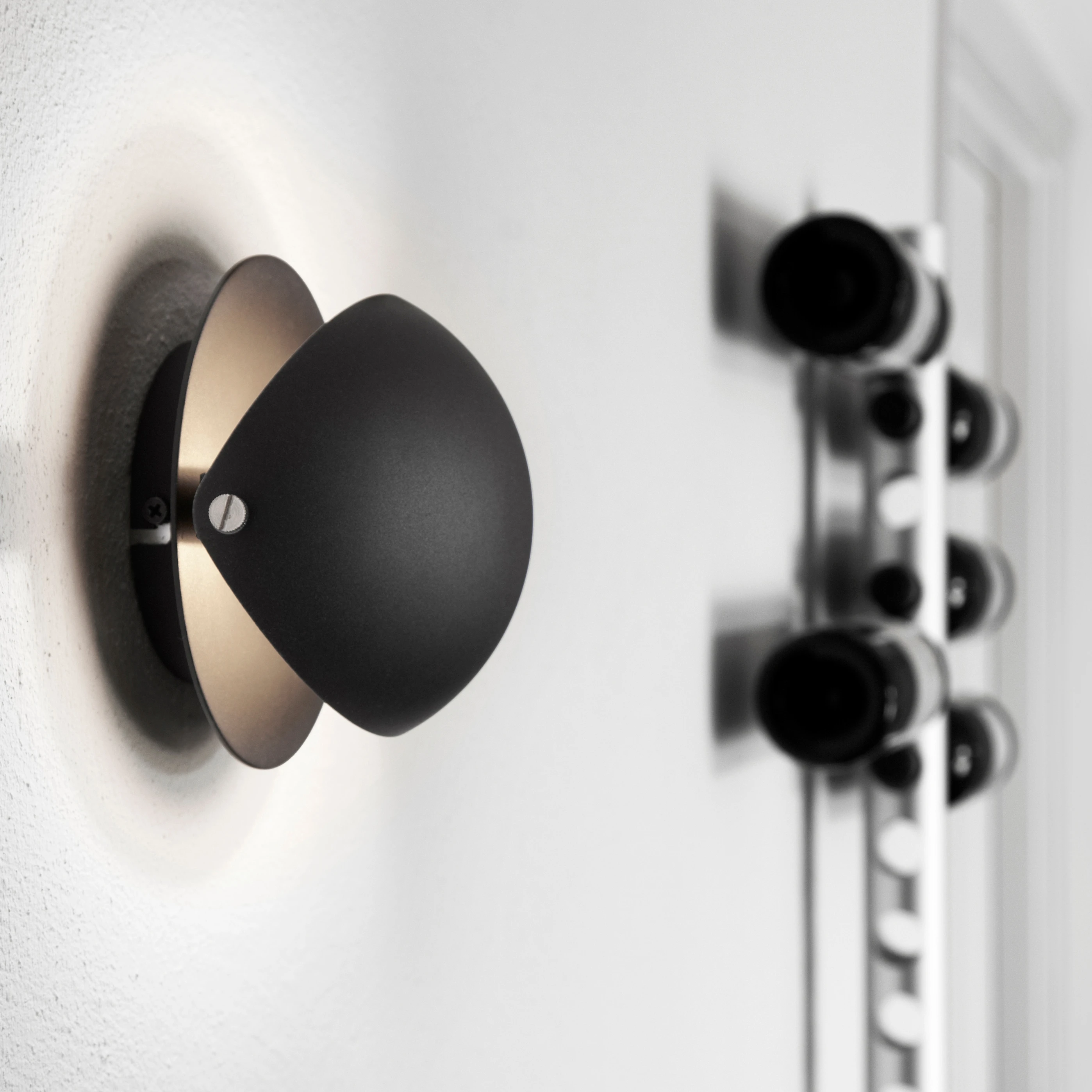 WALL LAMPS