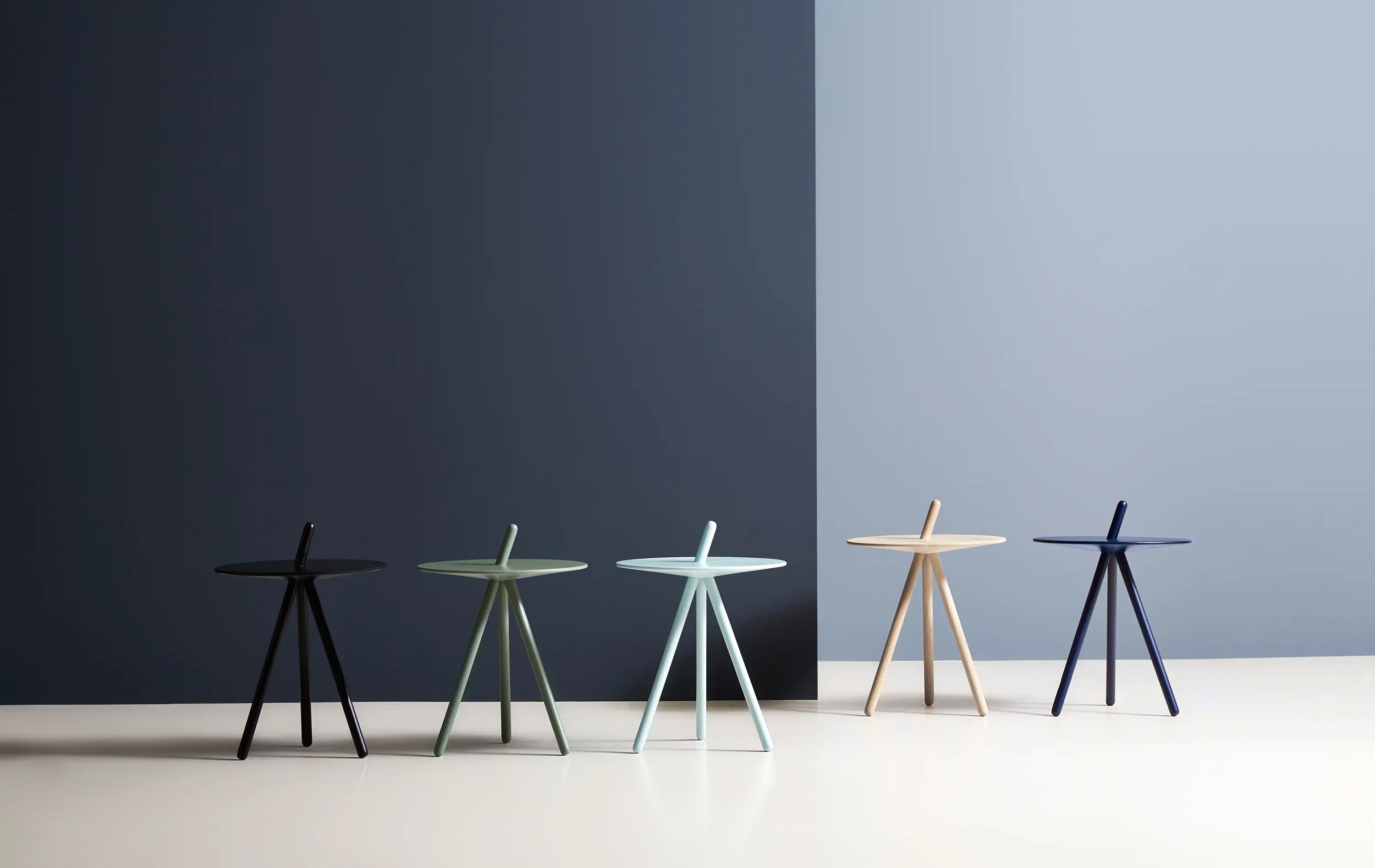 WOUD - Come Here Side Table