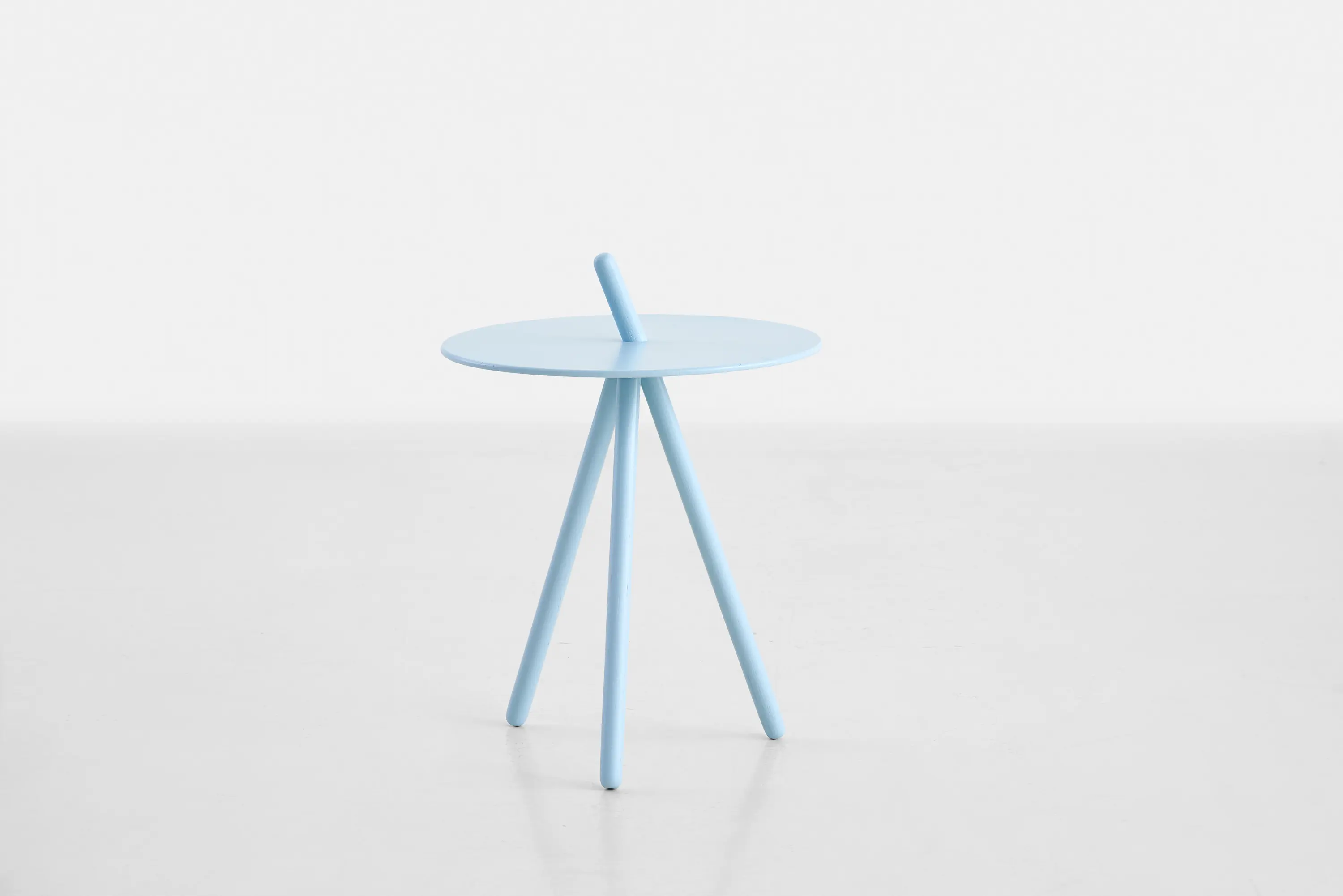 WOUD - Come Here Side Table
