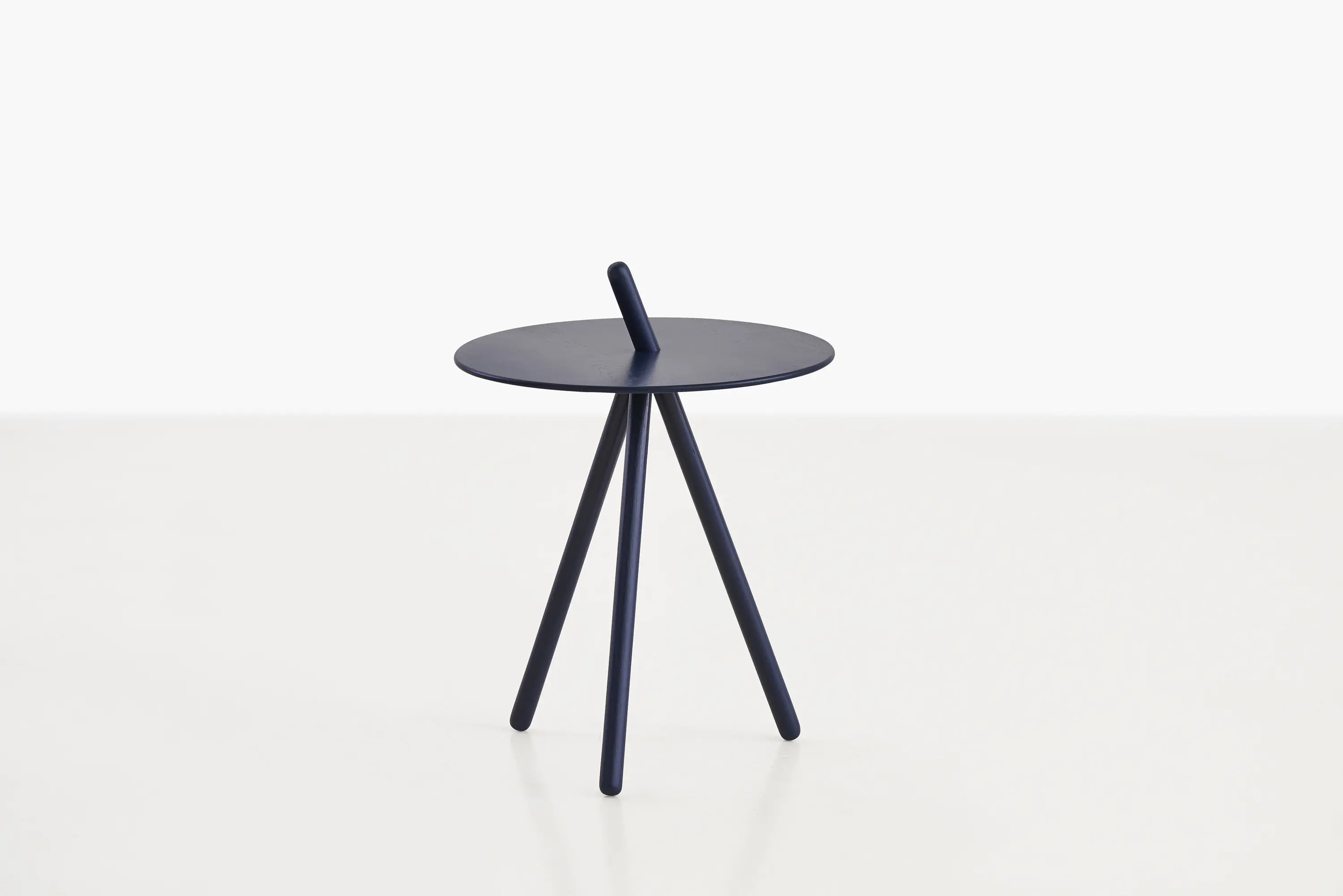 WOUD - Come Here Side Table