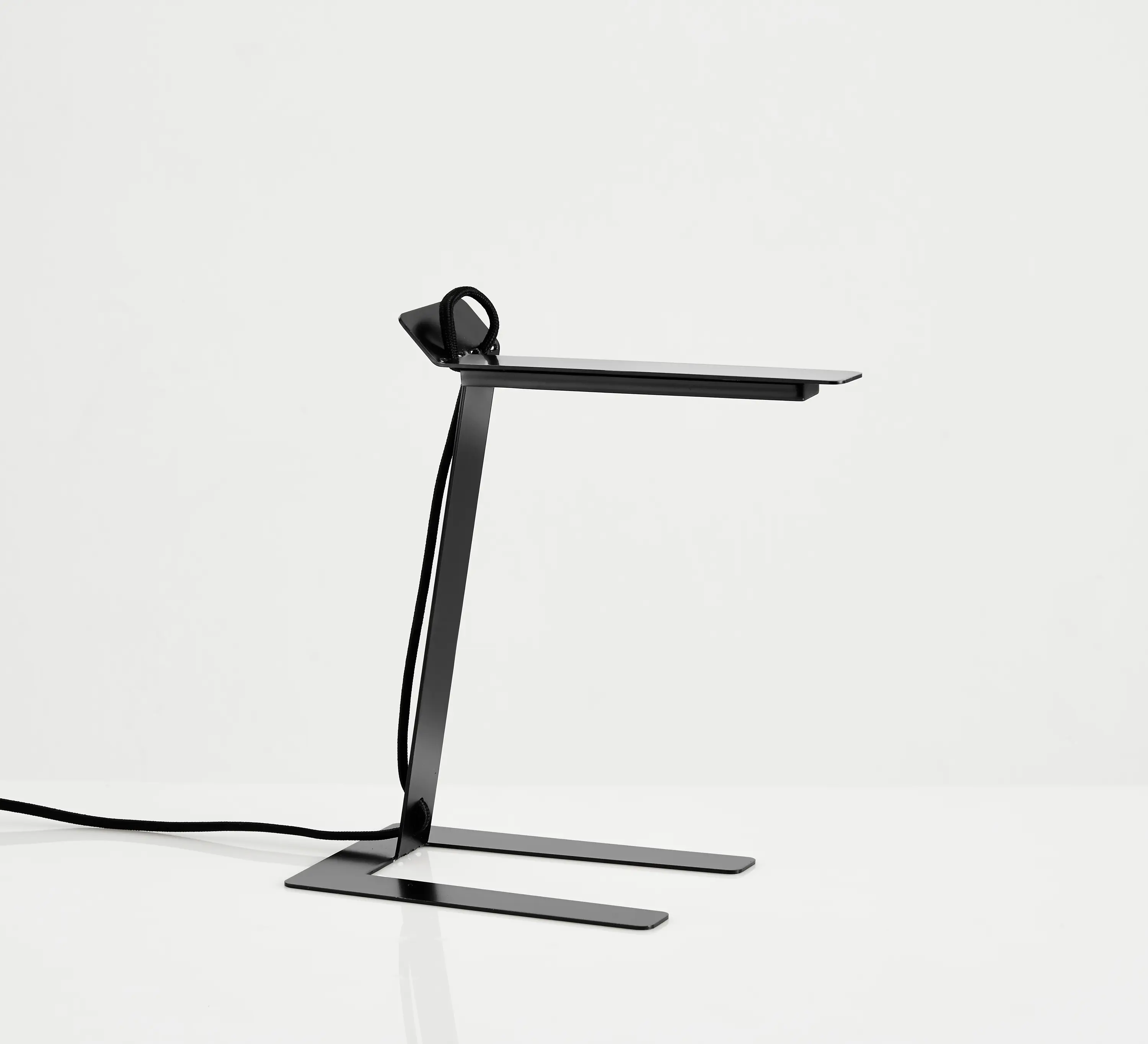 WOUD - Benshee Table Lamp