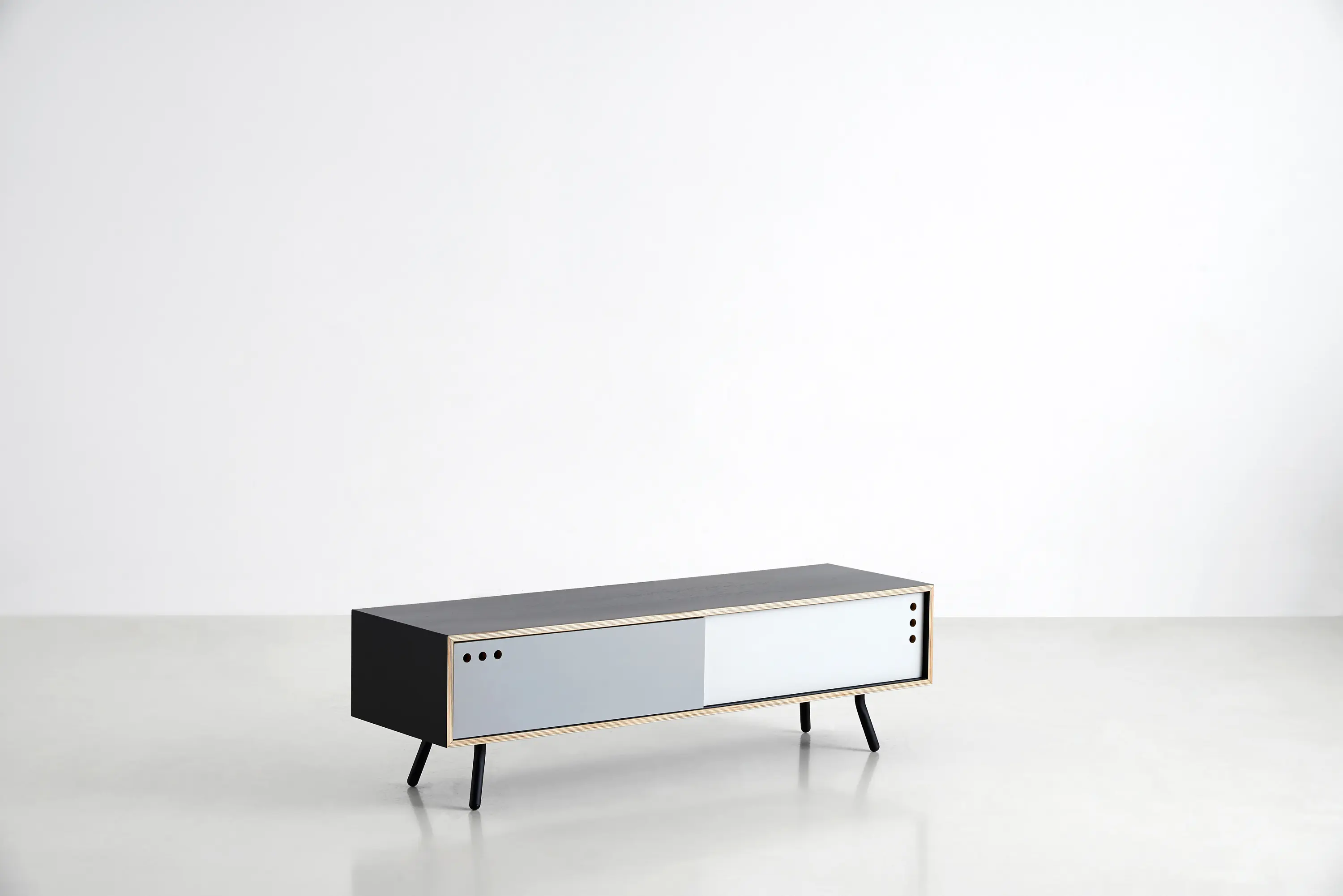 WOUD - Geyma Side Board