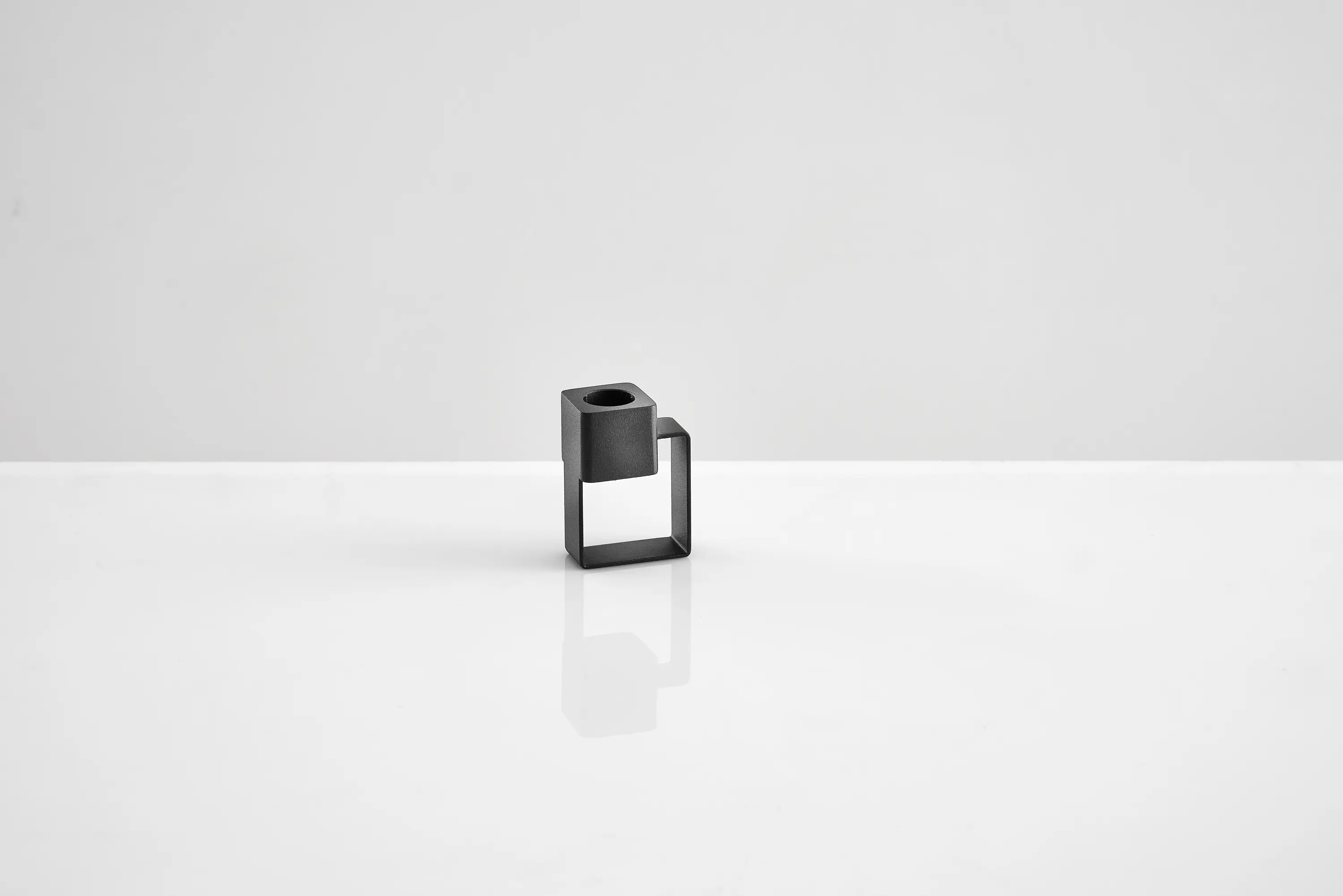 WOUD - Tip Candle Holder
